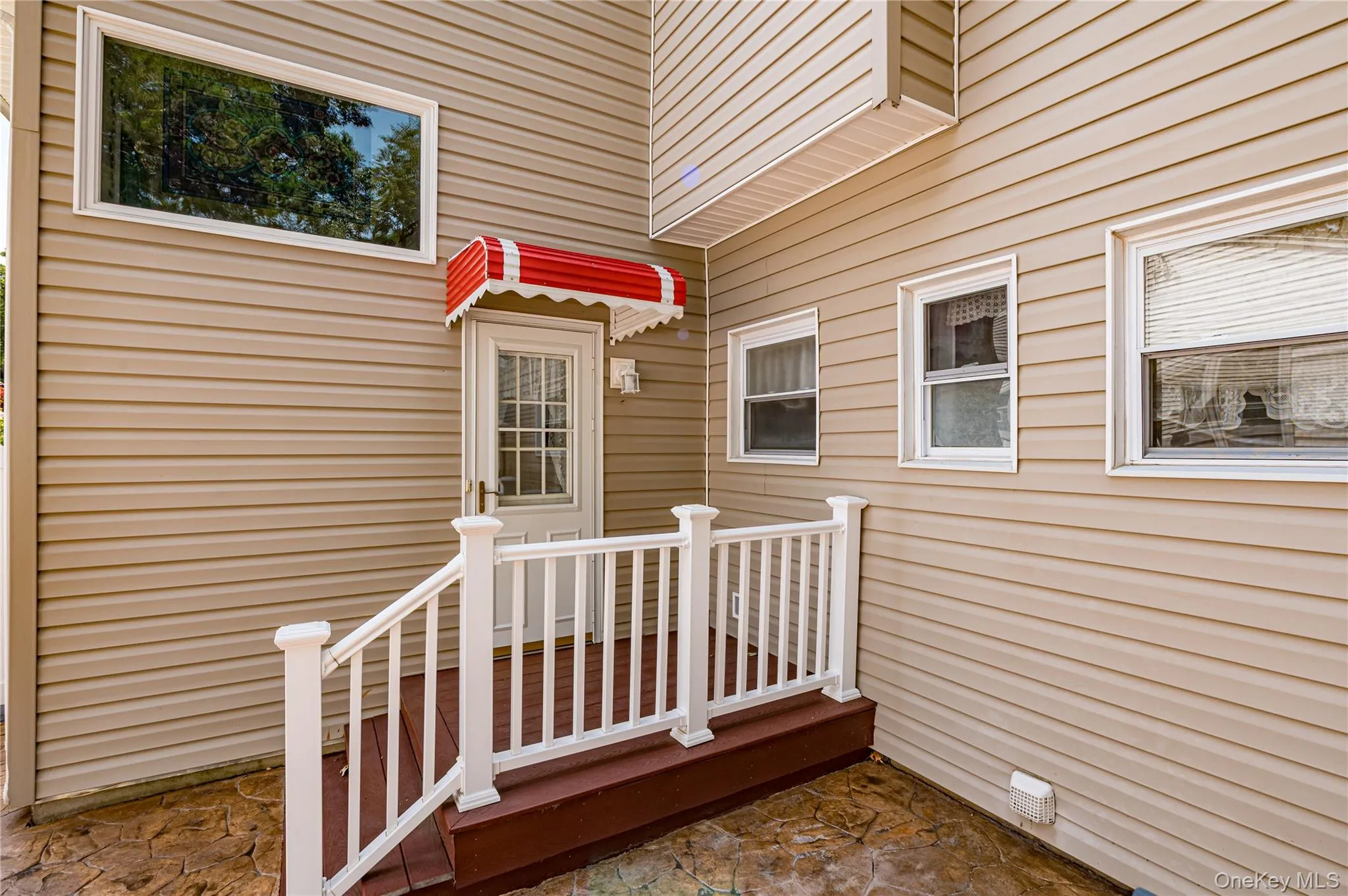 21 Circle Drive, Huntington, NY, 5 Bedrooms Bedrooms, 10 Rooms Rooms,2 BathroomsBathrooms,Residential,For Rent,Circle,0,1040059 21 Circle Drive, Huntington, NY, 5 Bedrooms Bedrooms, 10 Rooms Rooms,2 BathroomsBathrooms,Residential,For Rent,Circle,0,1040059
