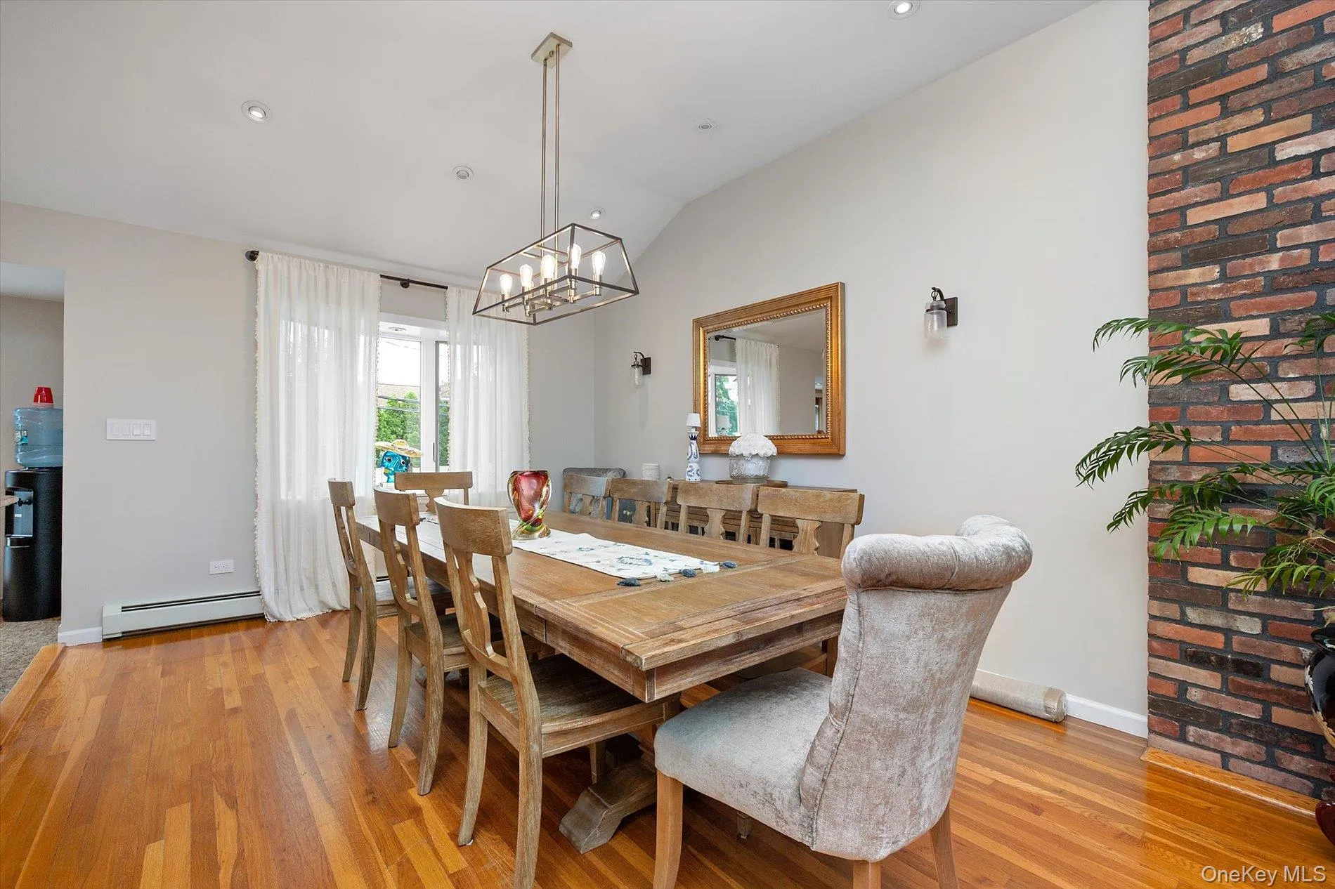 1118 Howard Drive, Hempstead, NY, 3 Bedrooms Bedrooms, 6 Rooms Rooms,2 BathroomsBathrooms,Residential,For Rent,Howard,0,1040069 1118 Howard Drive, Hempstead, NY, 3 Bedrooms Bedrooms, 6 Rooms Rooms,2 BathroomsBathrooms,Residential,For Rent,Howard,0,1040069