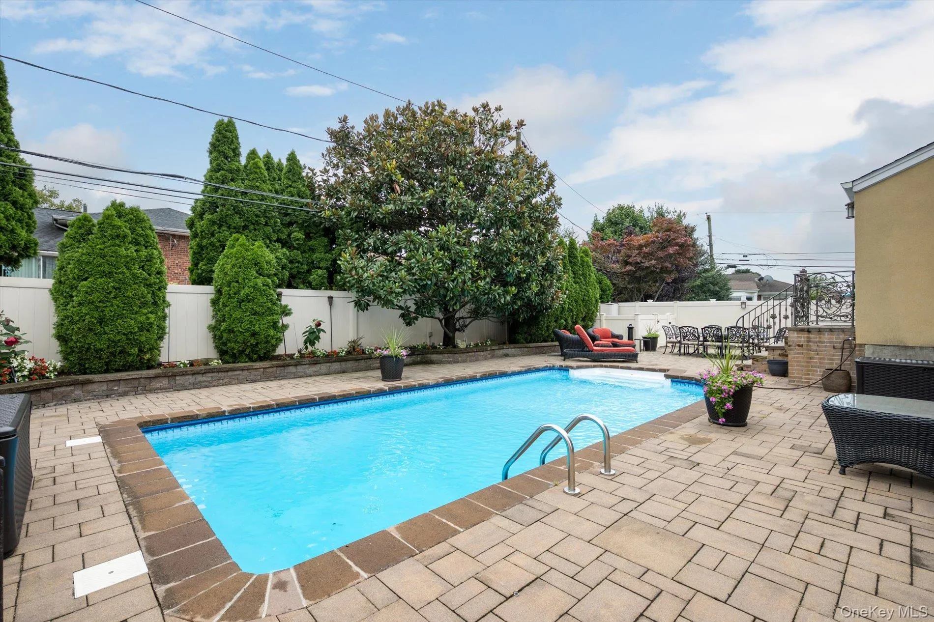 1118 Howard Drive, Hempstead, NY, 3 Bedrooms Bedrooms, 6 Rooms Rooms,2 BathroomsBathrooms,Residential,For Rent,Howard,0,1040069 1118 Howard Drive, Hempstead, NY, 3 Bedrooms Bedrooms, 6 Rooms Rooms,2 BathroomsBathrooms,Residential,For Rent,Howard,0,1040069