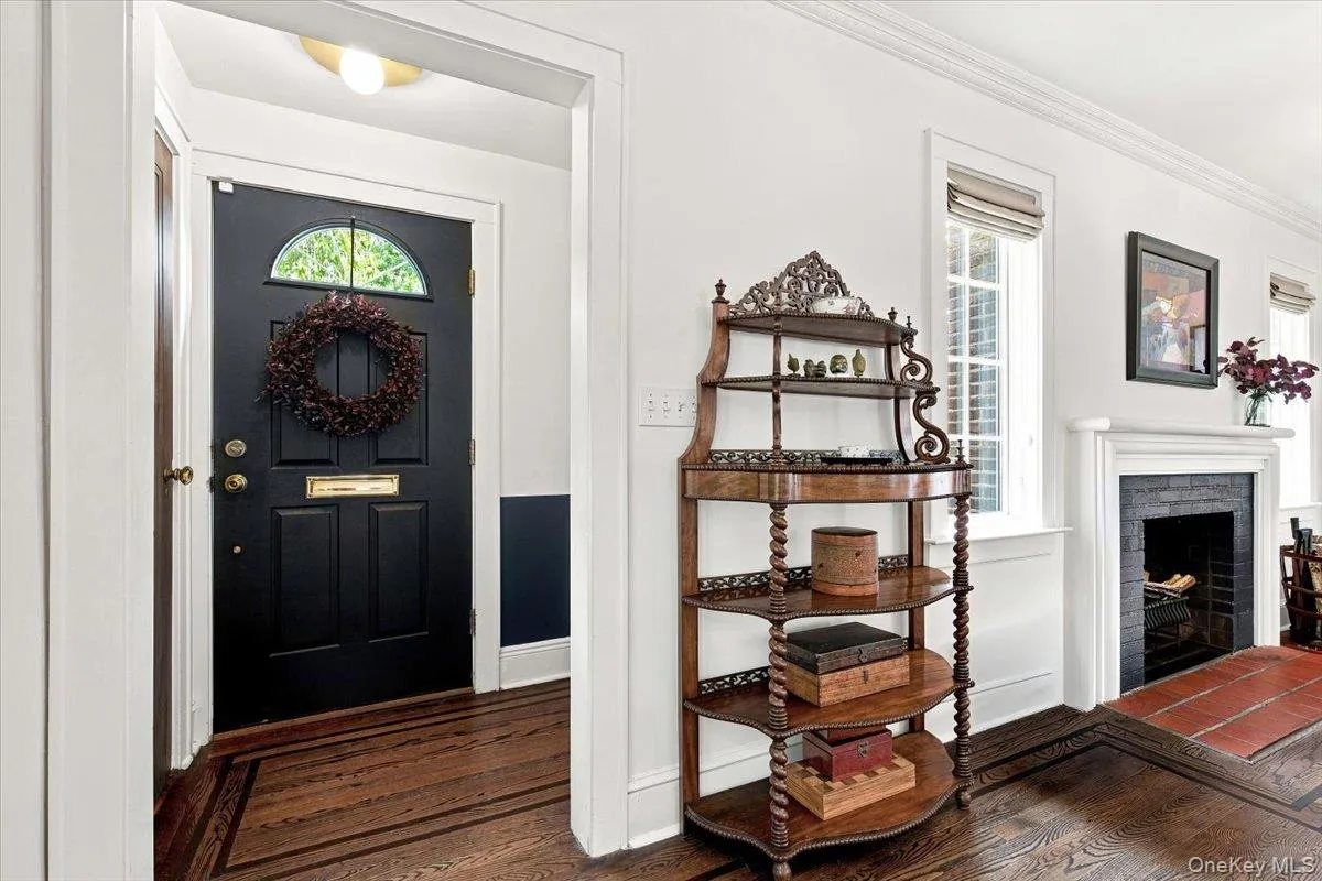 15 Parkview Court, White Plains, NY, 4 Bedrooms Bedrooms, 8 Rooms Rooms,2 BathroomsBathrooms,Residential,For Rent,Parkview,0,1040070 15 Parkview Court, White Plains, NY, 4 Bedrooms Bedrooms, 8 Rooms Rooms,2 BathroomsBathrooms,Residential,For Rent,Parkview,0,1040070