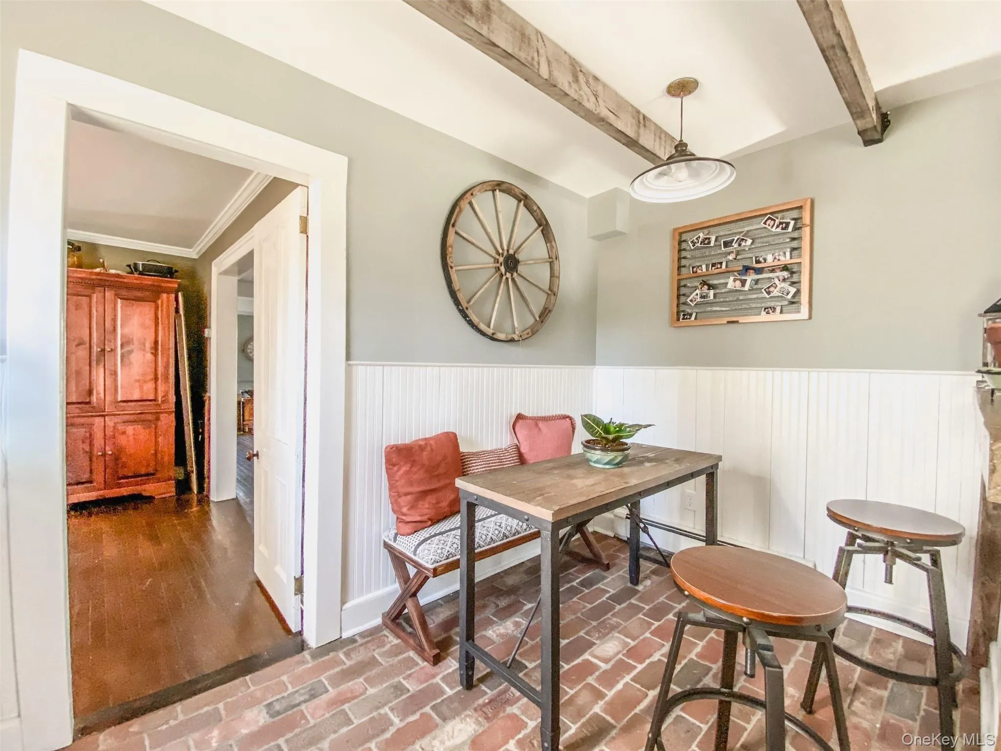 14500 Main Road, Southold, NY, 4 Bedrooms Bedrooms, 8 Rooms Rooms,2 BathroomsBathrooms,Residential Lease,For Rent,Main,0,1040071 14500 Main Road, Southold, NY, 4 Bedrooms Bedrooms, 8 Rooms Rooms,2 BathroomsBathrooms,Residential Lease,For Rent,Main,0,1040071