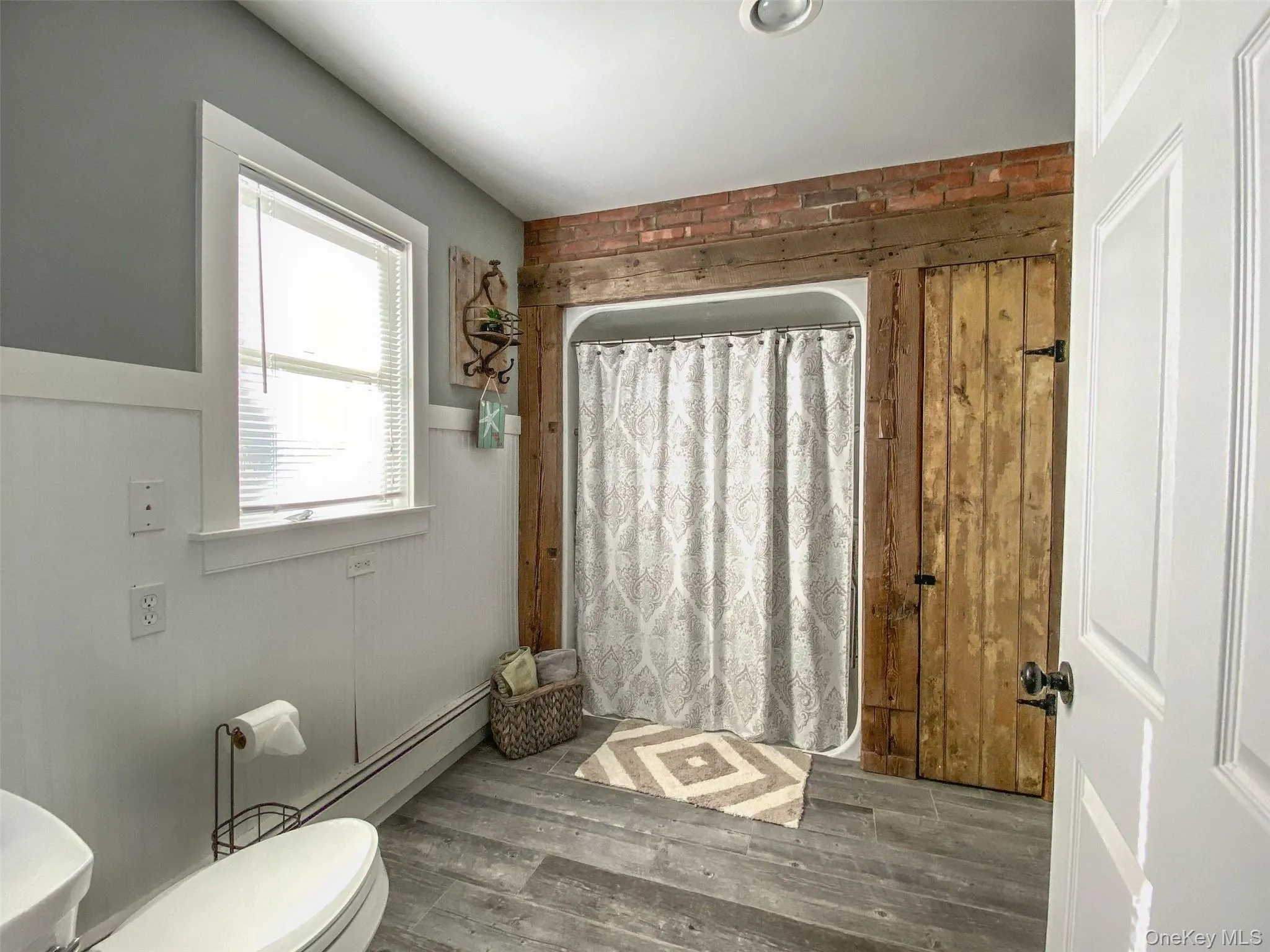 14500 Main Road, Southold, NY, 4 Bedrooms Bedrooms, 8 Rooms Rooms,2 BathroomsBathrooms,Residential Lease,For Rent,Main,0,1040071 14500 Main Road, Southold, NY, 4 Bedrooms Bedrooms, 8 Rooms Rooms,2 BathroomsBathrooms,Residential Lease,For Rent,Main,0,1040071
