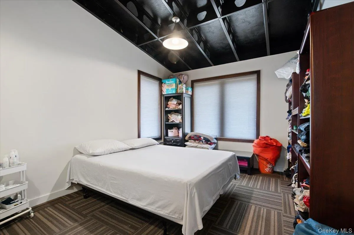 97 Pine Hollow Road, Oyster Bay, NY, 2 Bedrooms Bedrooms, 7 Rooms Rooms,2 BathroomsBathrooms,Residential Lease,For Rent,Pine Hollow,0,1040075 97 Pine Hollow Road, Oyster Bay, NY, 2 Bedrooms Bedrooms, 7 Rooms Rooms,2 BathroomsBathrooms,Residential Lease,For Rent,Pine Hollow,0,1040075