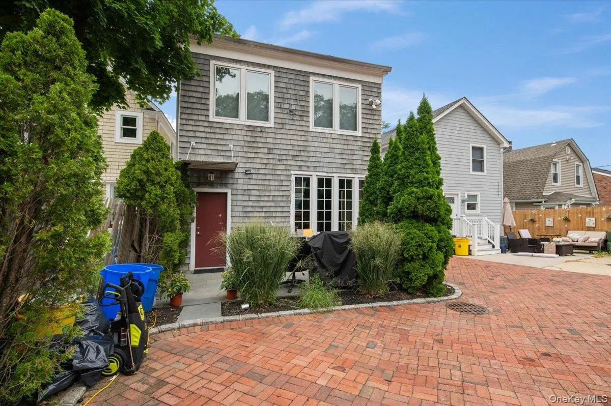 97 Pine Hollow Road, Oyster Bay, NY, 2 Bedrooms Bedrooms, 7 Rooms Rooms,2 BathroomsBathrooms,Residential Lease,For Rent,Pine Hollow,0,1040075 97 Pine Hollow Road, Oyster Bay, NY, 2 Bedrooms Bedrooms, 7 Rooms Rooms,2 BathroomsBathrooms,Residential Lease,For Rent,Pine Hollow,0,1040075