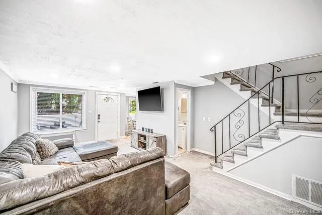 275 Birchwood Road, Brookhaven, NY, 2 Bedrooms Bedrooms, 6 Rooms Rooms,1 BathroomBathrooms,Residential,For Rent,Birchwood,0,1040076 275 Birchwood Road, Brookhaven, NY, 2 Bedrooms Bedrooms, 6 Rooms Rooms,1 BathroomBathrooms,Residential,For Rent,Birchwood,0,1040076