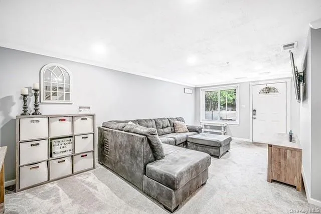275 Birchwood Road, Brookhaven, NY, 2 Bedrooms Bedrooms, 6 Rooms Rooms,1 BathroomBathrooms,Residential,For Rent,Birchwood,0,1040076 275 Birchwood Road, Brookhaven, NY, 2 Bedrooms Bedrooms, 6 Rooms Rooms,1 BathroomBathrooms,Residential,For Rent,Birchwood,0,1040076