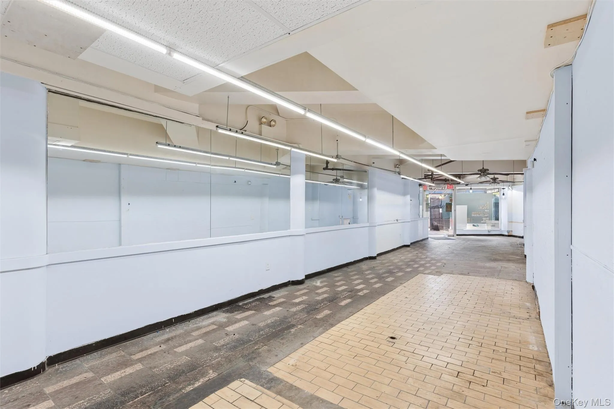 Over 1000 Sq. Ft Over 1000 Sq. Ft