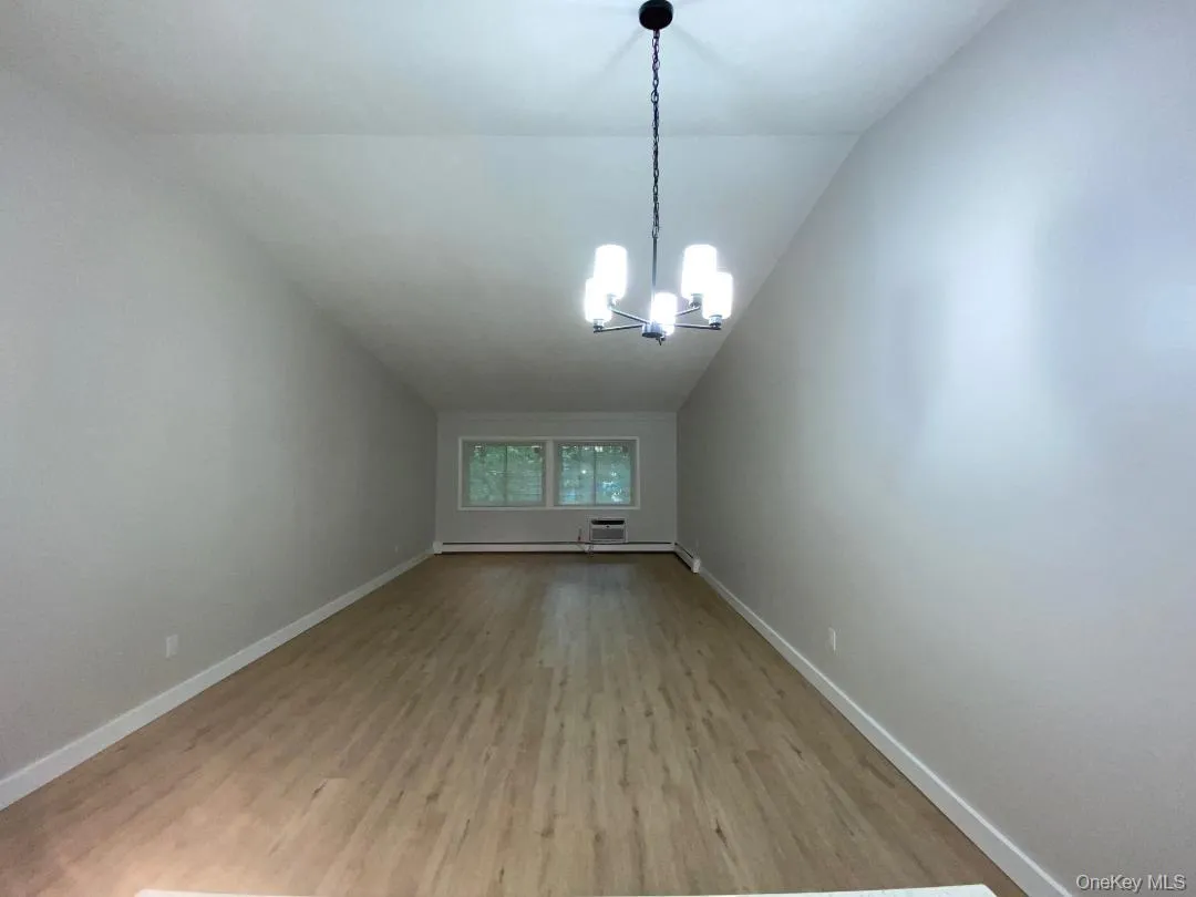 85 Middletown Road, Clarkstown, NY, 1 Bedroom Bedrooms, 4 Rooms Rooms,1 BathroomBathrooms,Residential Lease,For Rent,Middletown,0,1040080 85 Middletown Road, Clarkstown, NY, 1 Bedroom Bedrooms, 4 Rooms Rooms,1 BathroomBathrooms,Residential Lease,For Rent,Middletown,0,1040080