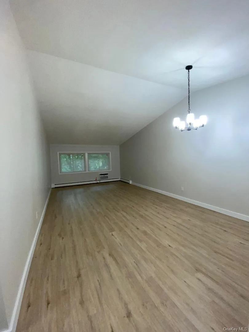 85 Middletown Road, Clarkstown, NY, 1 Bedroom Bedrooms, 4 Rooms Rooms,1 BathroomBathrooms,Residential Lease,For Rent,Middletown,0,1040080 85 Middletown Road, Clarkstown, NY, 1 Bedroom Bedrooms, 4 Rooms Rooms,1 BathroomBathrooms,Residential Lease,For Rent,Middletown,0,1040080