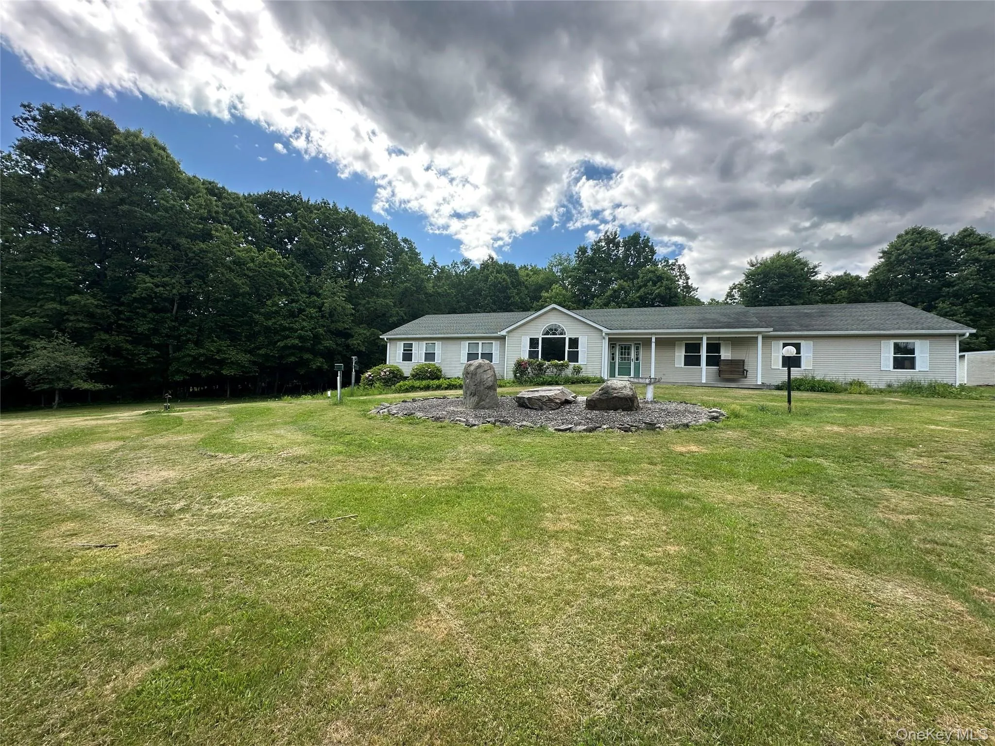 36 Greentree Lane, Marlboro, NY, 4 Bedrooms Bedrooms, 8 Rooms Rooms,2 BathroomsBathrooms,Residential,For Rent,Greentree,0,1040081 36 Greentree Lane, Marlboro, NY, 4 Bedrooms Bedrooms, 8 Rooms Rooms,2 BathroomsBathrooms,Residential,For Rent,Greentree,0,1040081
