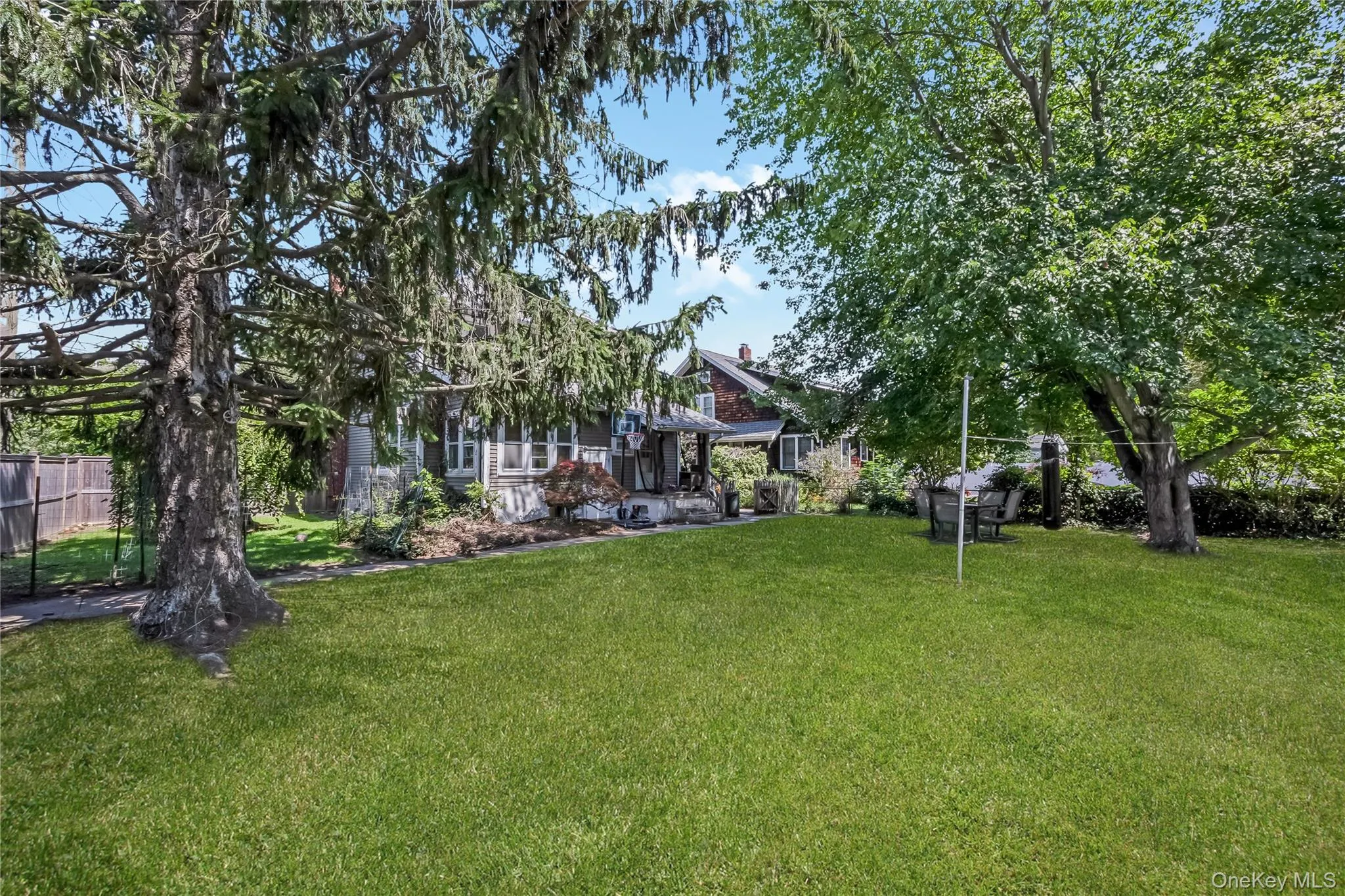 958 Thomas Avenue, Hempstead, NY, 3 Bedrooms Bedrooms, 9 Rooms Rooms,1 BathroomBathrooms,Residential,For Rent,Thomas,0,1040082 958 Thomas Avenue, Hempstead, NY, 3 Bedrooms Bedrooms, 9 Rooms Rooms,1 BathroomBathrooms,Residential,For Rent,Thomas,0,1040082