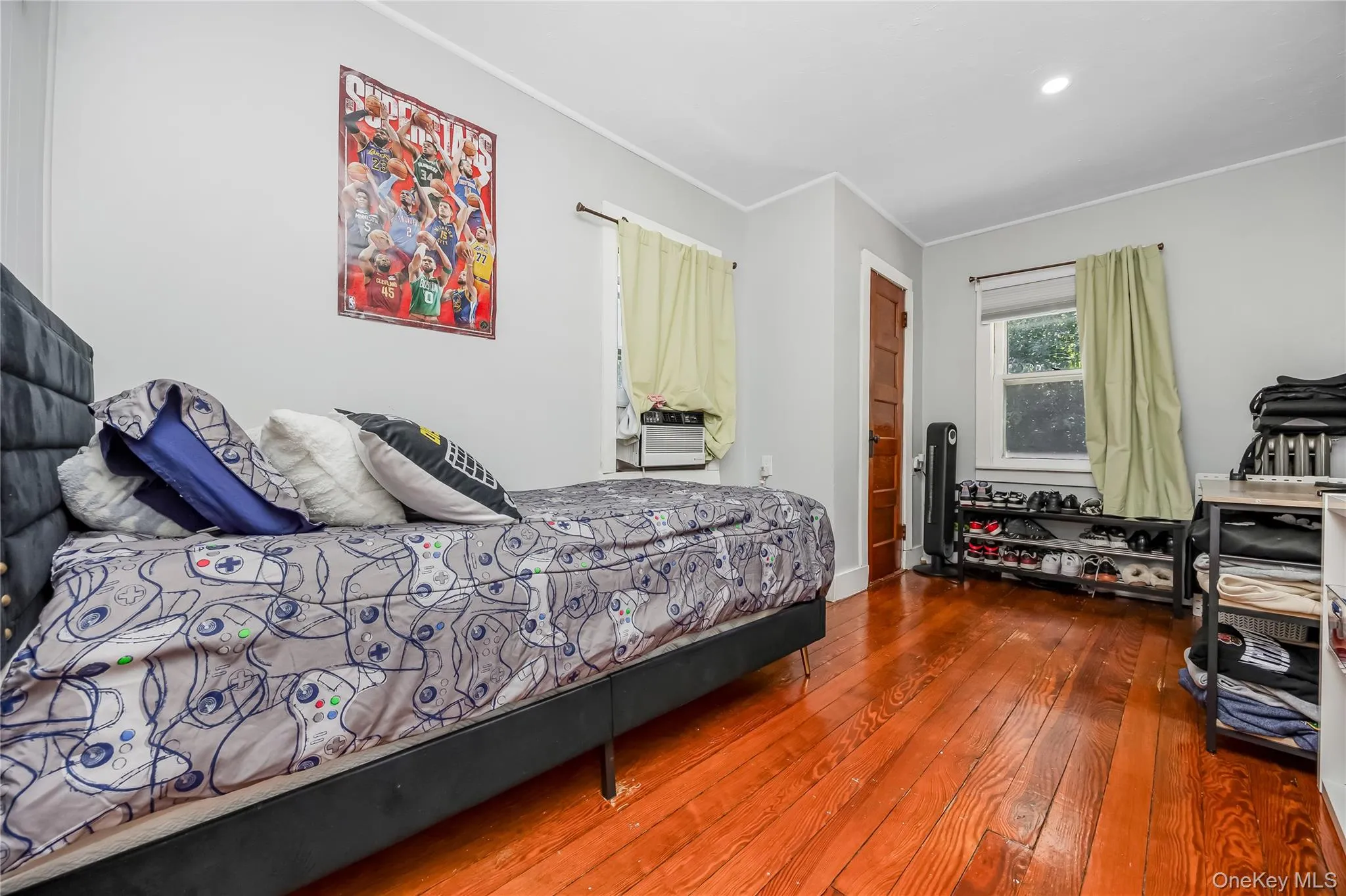 958 Thomas Avenue, Hempstead, NY, 3 Bedrooms Bedrooms, 9 Rooms Rooms,1 BathroomBathrooms,Residential,For Rent,Thomas,0,1040082 958 Thomas Avenue, Hempstead, NY, 3 Bedrooms Bedrooms, 9 Rooms Rooms,1 BathroomBathrooms,Residential,For Rent,Thomas,0,1040082