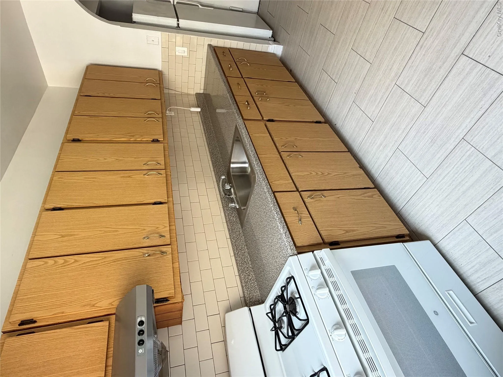 14416 35th Avenue, New York, NY, 2 Bedrooms Bedrooms, 4 Rooms Rooms,1 BathroomBathrooms,Residential,For Rent,35th,0,1040085 14416 35th Avenue, New York, NY, 2 Bedrooms Bedrooms, 4 Rooms Rooms,1 BathroomBathrooms,Residential,For Rent,35th,0,1040085