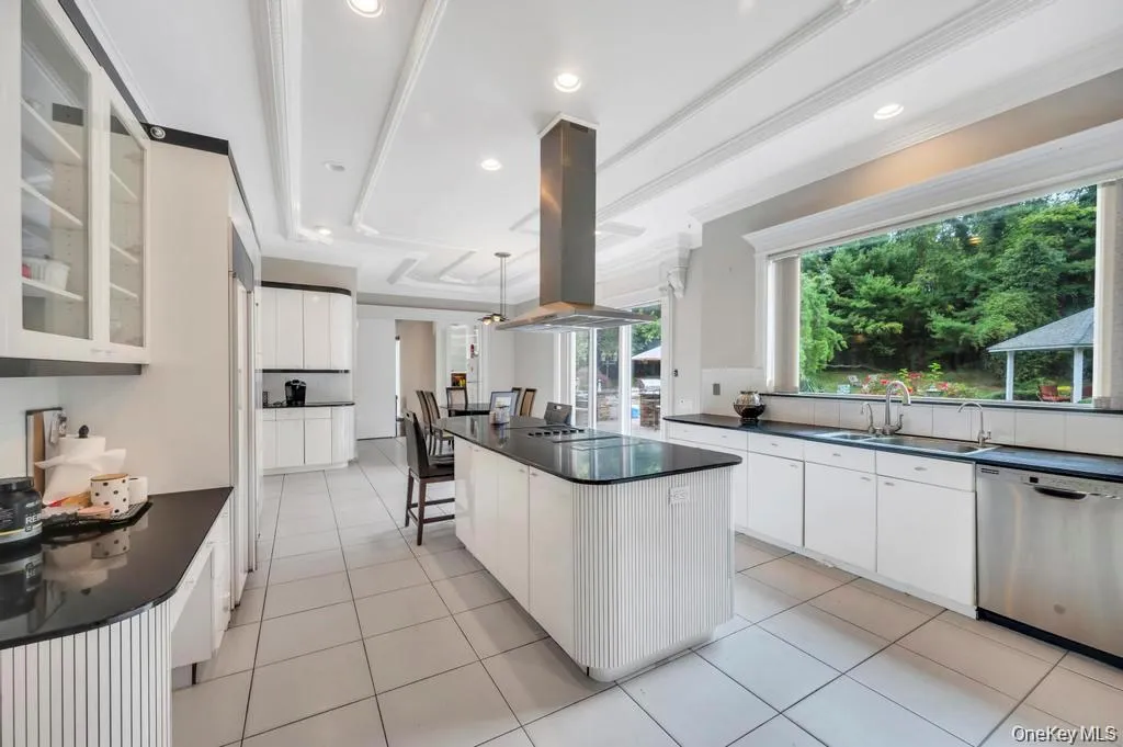 25 Wildwood Drive, Oyster Bay, NY, 6 Bedrooms Bedrooms, 10 Rooms Rooms,6 BathroomsBathrooms,Residential Lease,For Rent,Wildwood,0,1040091 25 Wildwood Drive, Oyster Bay, NY, 6 Bedrooms Bedrooms, 10 Rooms Rooms,6 BathroomsBathrooms,Residential Lease,For Rent,Wildwood,0,1040091