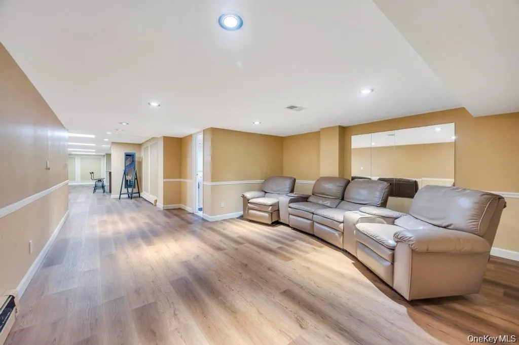 25 Wildwood Drive, Oyster Bay, NY, 6 Bedrooms Bedrooms, 10 Rooms Rooms,6 BathroomsBathrooms,Residential Lease,For Rent,Wildwood,0,1040091 25 Wildwood Drive, Oyster Bay, NY, 6 Bedrooms Bedrooms, 10 Rooms Rooms,6 BathroomsBathrooms,Residential Lease,For Rent,Wildwood,0,1040091