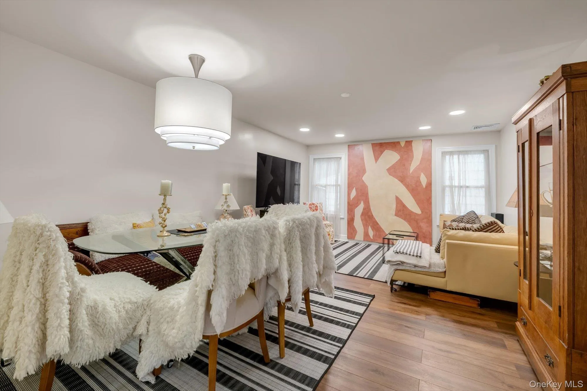 28 Reynolds Road, Glen Cove, NY, 3 Bedrooms Bedrooms, 7 Rooms Rooms,2 BathroomsBathrooms,Residential,For Rent,Reynolds,0,1040093 28 Reynolds Road, Glen Cove, NY, 3 Bedrooms Bedrooms, 7 Rooms Rooms,2 BathroomsBathrooms,Residential,For Rent,Reynolds,0,1040093