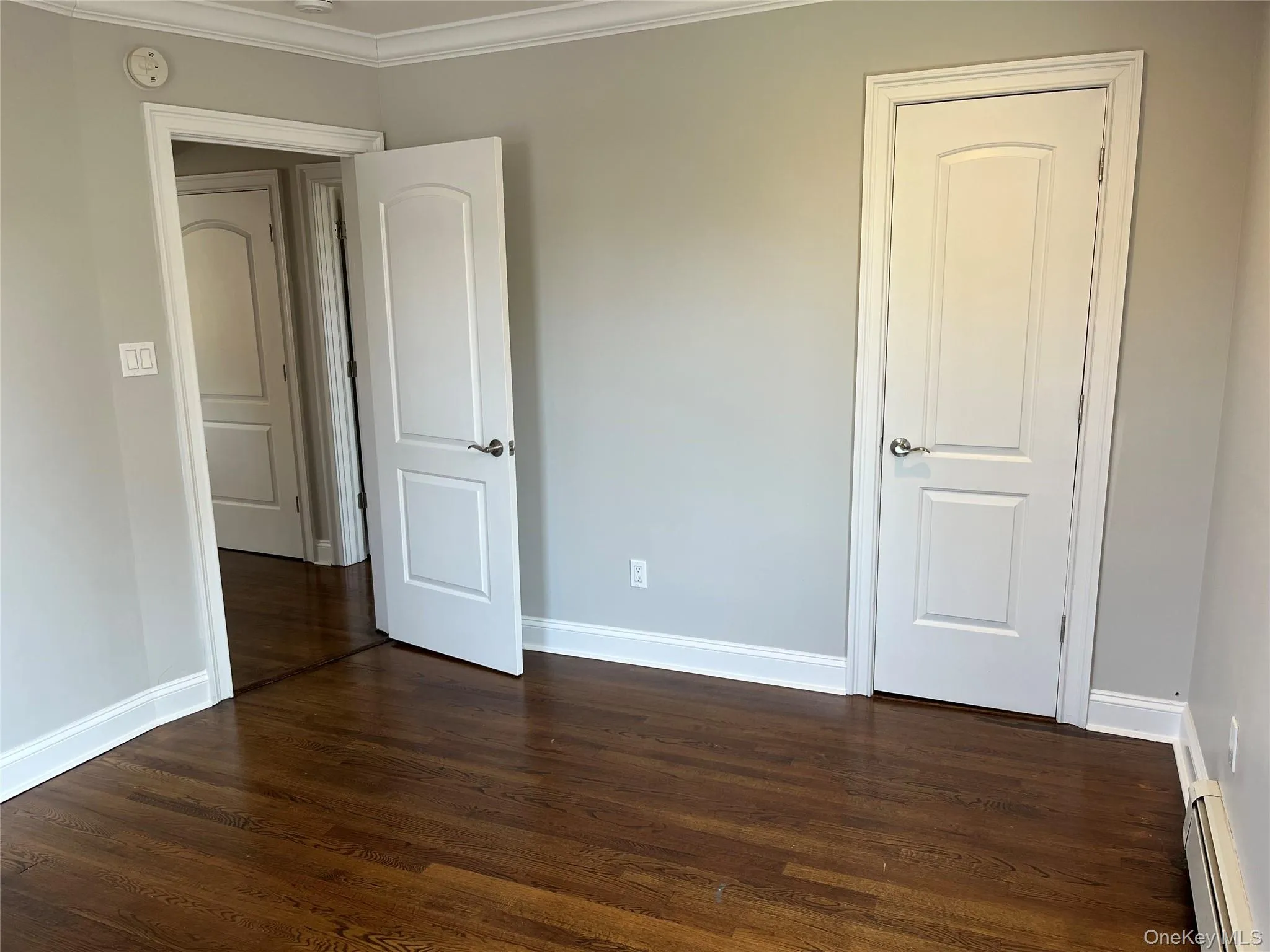 15 Juniper Road, North Hempstead, NY, 2 Bedrooms Bedrooms, 4 Rooms Rooms,1 BathroomBathrooms,Residential Lease,For Rent,Juniper,0,1040094 15 Juniper Road, North Hempstead, NY, 2 Bedrooms Bedrooms, 4 Rooms Rooms,1 BathroomBathrooms,Residential Lease,For Rent,Juniper,0,1040094