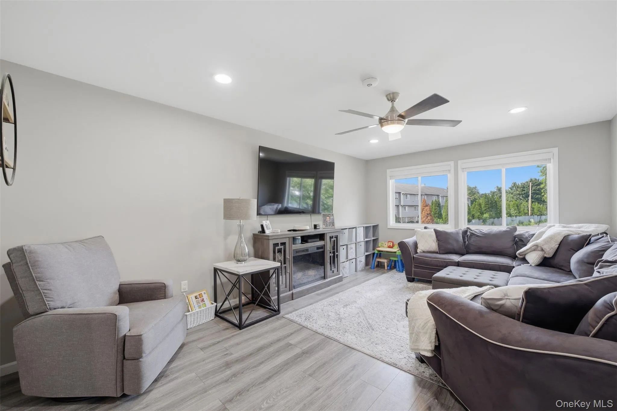25 College Avenue, Clarkstown, NY, 2 Bedrooms Bedrooms, 5 Rooms Rooms,2 BathroomsBathrooms,Residential,For Rent,College,0,1040097 25 College Avenue, Clarkstown, NY, 2 Bedrooms Bedrooms, 5 Rooms Rooms,2 BathroomsBathrooms,Residential,For Rent,College,0,1040097