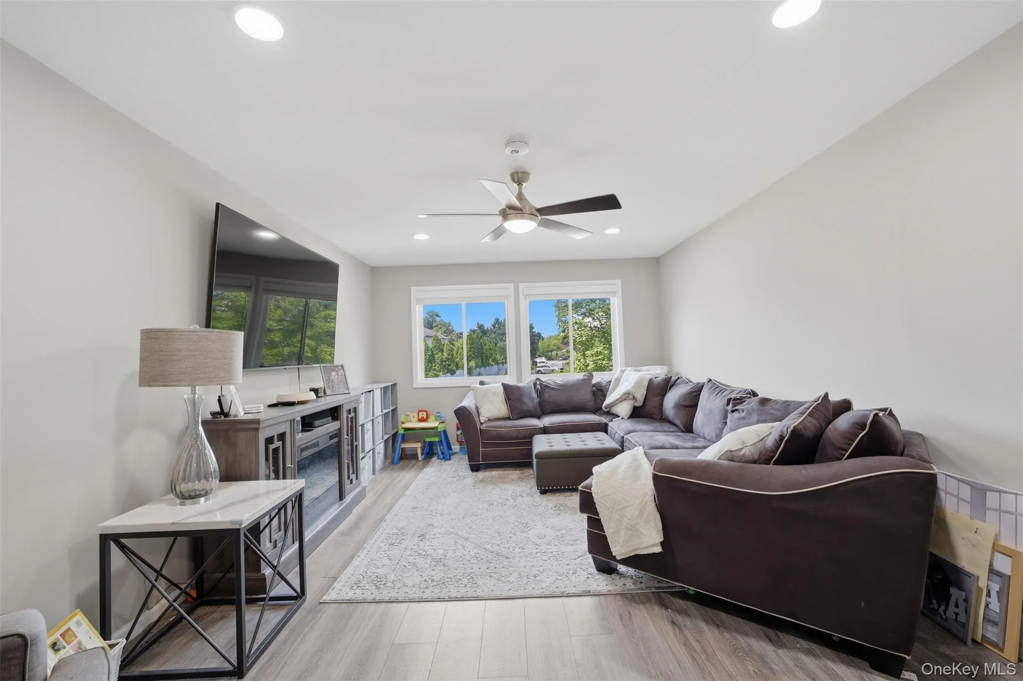 25 College Avenue, Clarkstown, NY, 2 Bedrooms Bedrooms, 5 Rooms Rooms,2 BathroomsBathrooms,Residential,For Rent,College,0,1040097 25 College Avenue, Clarkstown, NY, 2 Bedrooms Bedrooms, 5 Rooms Rooms,2 BathroomsBathrooms,Residential,For Rent,College,0,1040097