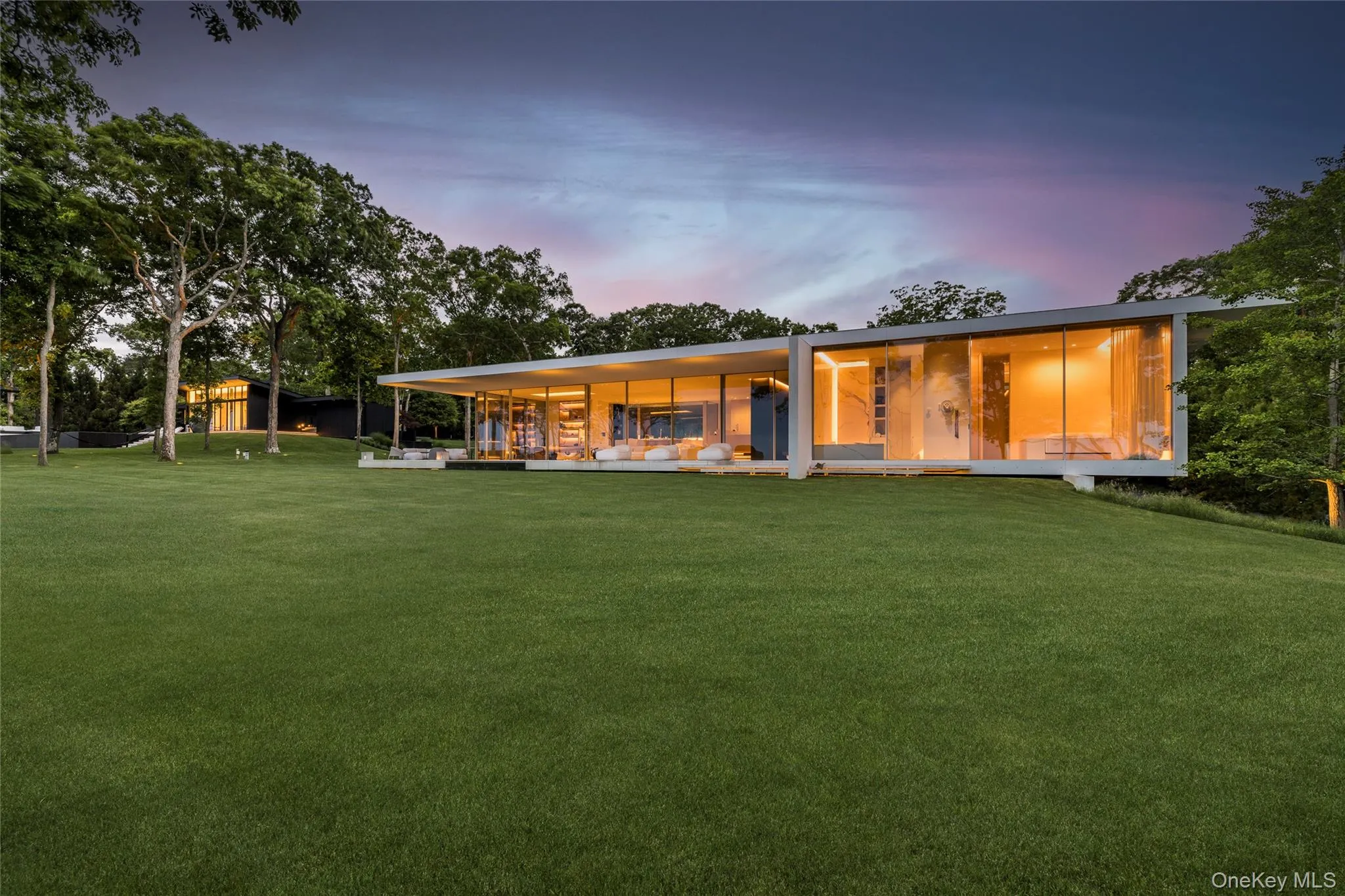 20 & 22 Hedges Banks Drive, East Hampton, NY, 4 Bedrooms Bedrooms, 16 Rooms Rooms,5 BathroomsBathrooms,Residential Lease,For Rent,Hedges Banks,0,1040099 20 & 22 Hedges Banks Drive, East Hampton, NY, 4 Bedrooms Bedrooms, 16 Rooms Rooms,5 BathroomsBathrooms,Residential Lease,For Rent,Hedges Banks,0,1040099