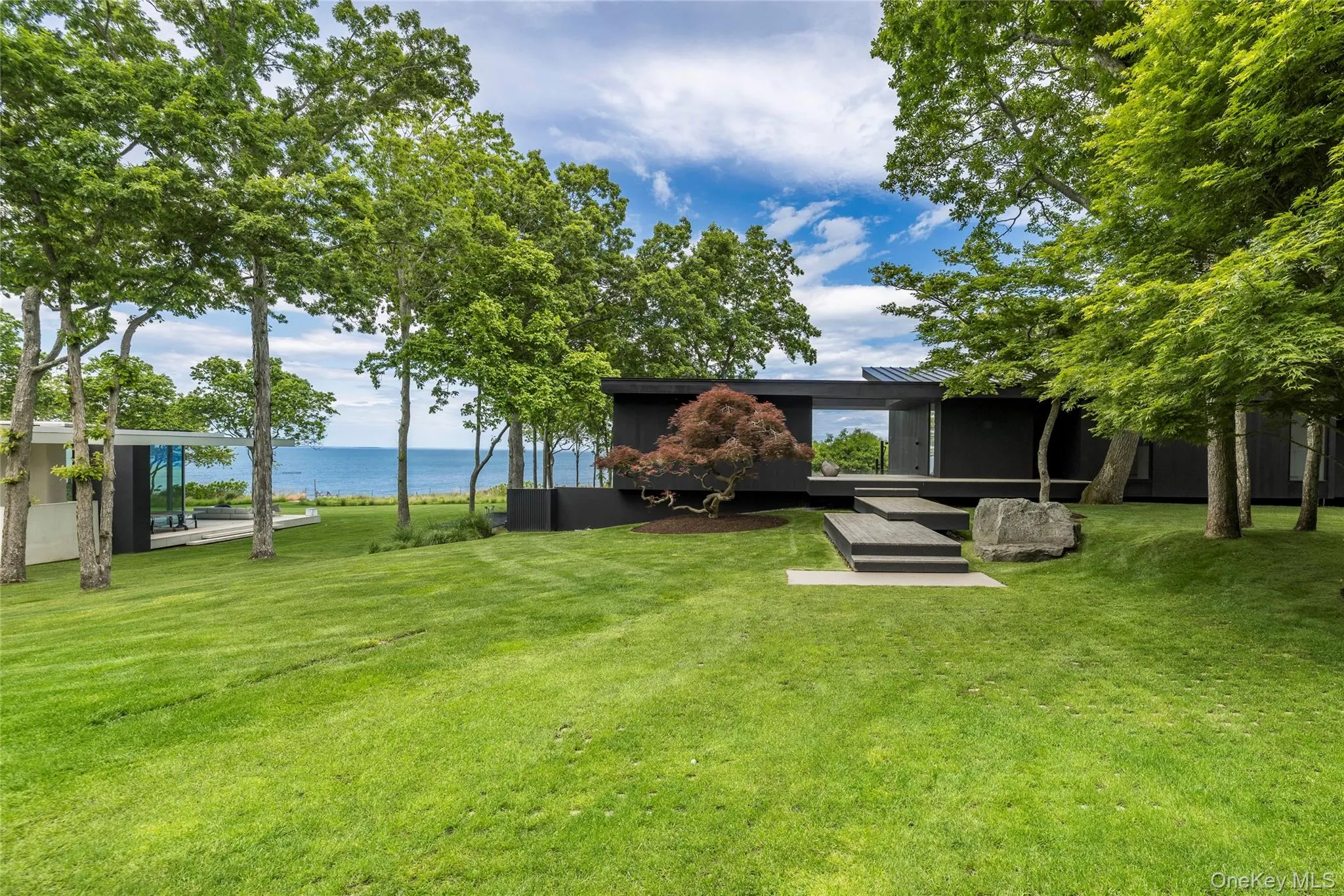 20 & 22 Hedges Banks Drive, East Hampton, NY, 4 Bedrooms Bedrooms, 16 Rooms Rooms,5 BathroomsBathrooms,Residential Lease,For Rent,Hedges Banks,0,1040099 20 & 22 Hedges Banks Drive, East Hampton, NY, 4 Bedrooms Bedrooms, 16 Rooms Rooms,5 BathroomsBathrooms,Residential Lease,For Rent,Hedges Banks,0,1040099
