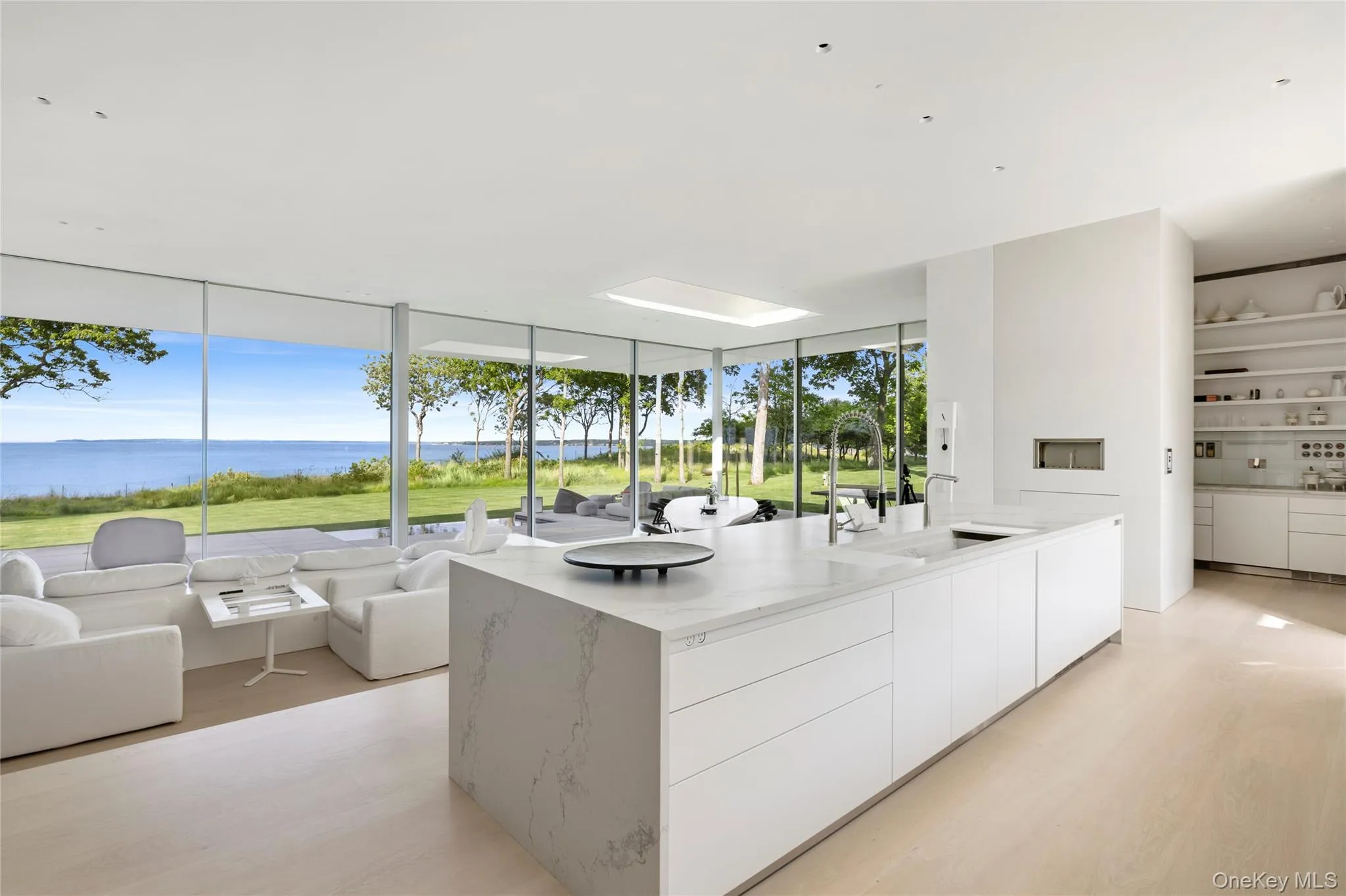 20 & 22 Hedges Banks Drive, East Hampton, NY, 4 Bedrooms Bedrooms, 16 Rooms Rooms,5 BathroomsBathrooms,Residential Lease,For Rent,Hedges Banks,0,1040099 20 & 22 Hedges Banks Drive, East Hampton, NY, 4 Bedrooms Bedrooms, 16 Rooms Rooms,5 BathroomsBathrooms,Residential Lease,For Rent,Hedges Banks,0,1040099
