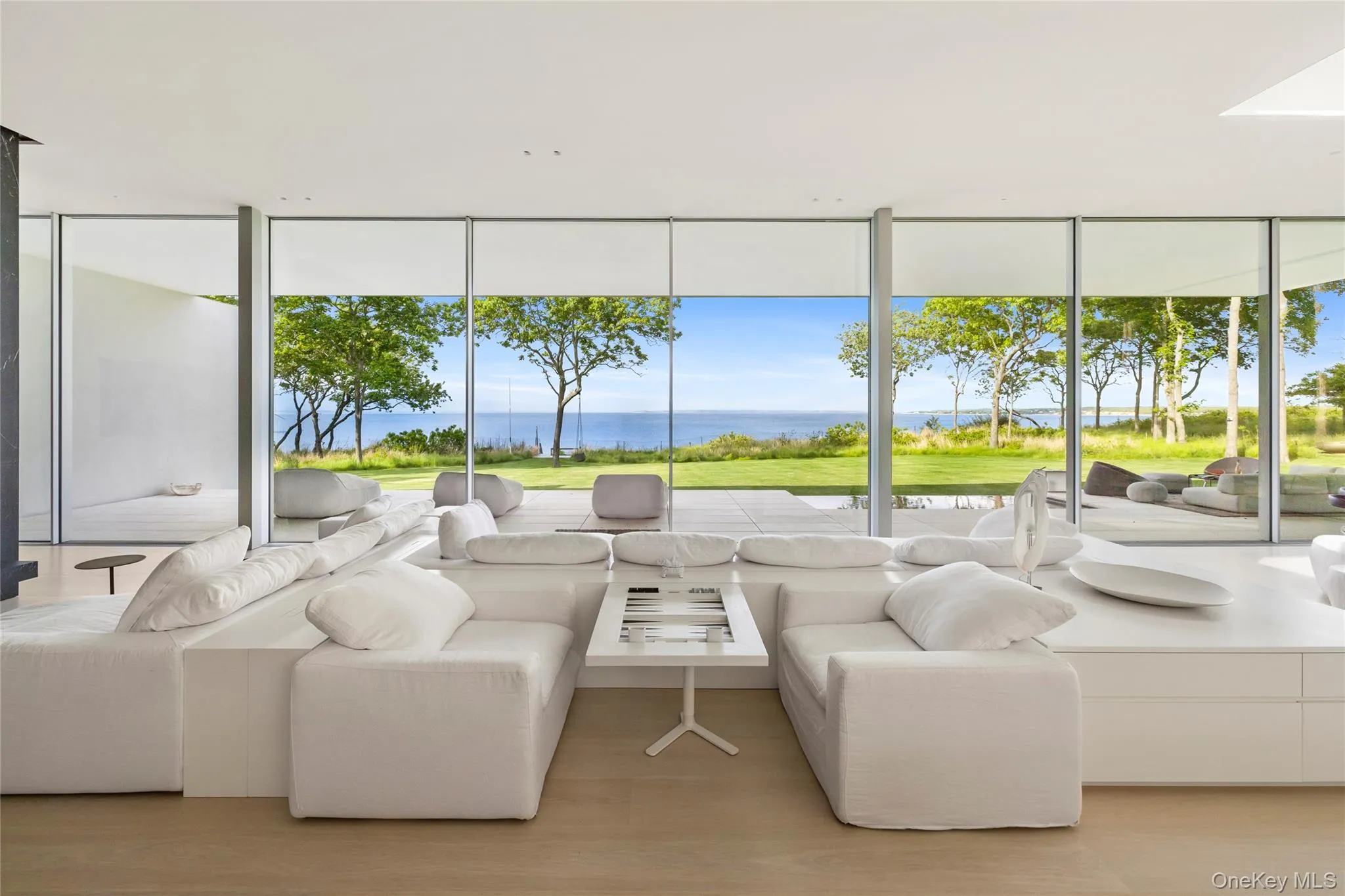 20 & 22 Hedges Banks Drive, East Hampton, NY, 4 Bedrooms Bedrooms, 16 Rooms Rooms,5 BathroomsBathrooms,Residential Lease,For Rent,Hedges Banks,0,1040099 20 & 22 Hedges Banks Drive, East Hampton, NY, 4 Bedrooms Bedrooms, 16 Rooms Rooms,5 BathroomsBathrooms,Residential Lease,For Rent,Hedges Banks,0,1040099