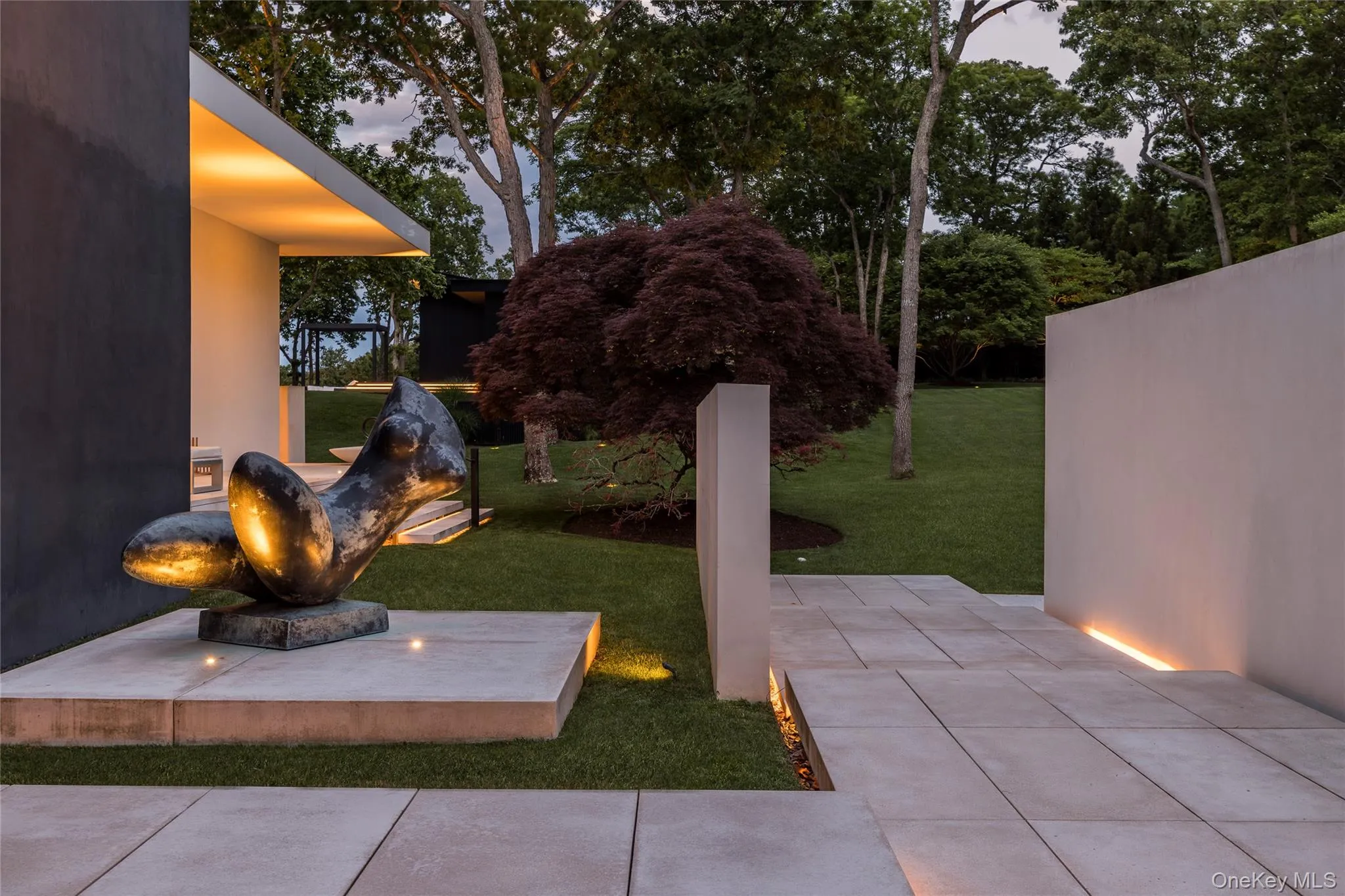 20 & 22 Hedges Banks Drive, East Hampton, NY, 4 Bedrooms Bedrooms, 16 Rooms Rooms,5 BathroomsBathrooms,Residential Lease,For Rent,Hedges Banks,0,1040099 20 & 22 Hedges Banks Drive, East Hampton, NY, 4 Bedrooms Bedrooms, 16 Rooms Rooms,5 BathroomsBathrooms,Residential Lease,For Rent,Hedges Banks,0,1040099