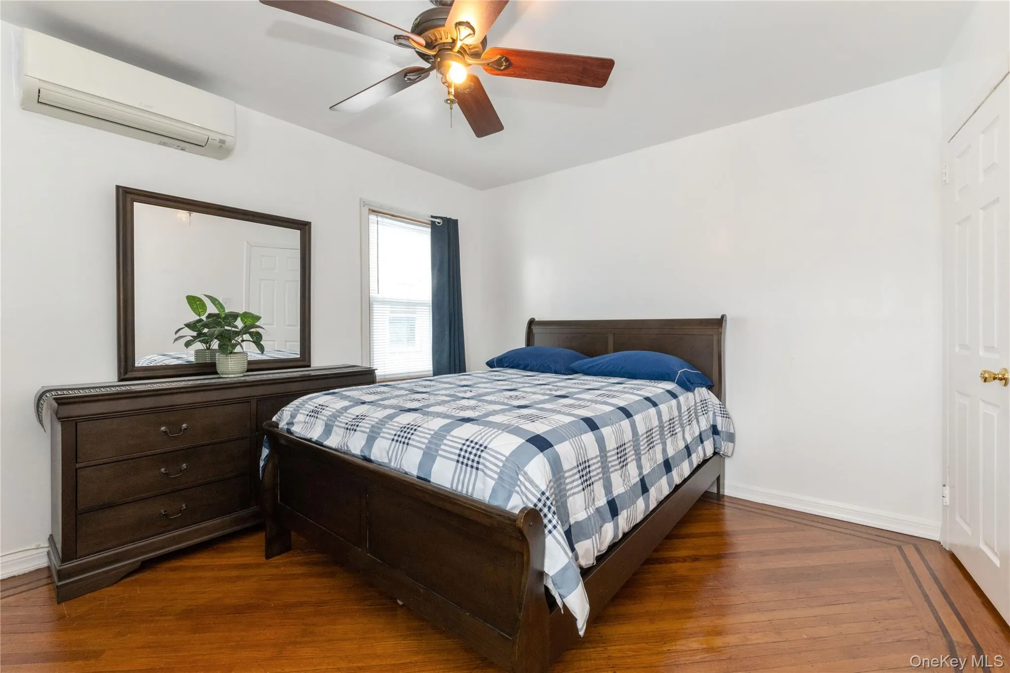89-72 216th Street, New York, NY, 4 Bedrooms Bedrooms, 7 Rooms Rooms,2 BathroomsBathrooms,Residential,For Rent,216th,0,1040103 89-72 216th Street, New York, NY, 4 Bedrooms Bedrooms, 7 Rooms Rooms,2 BathroomsBathrooms,Residential,For Rent,216th,0,1040103