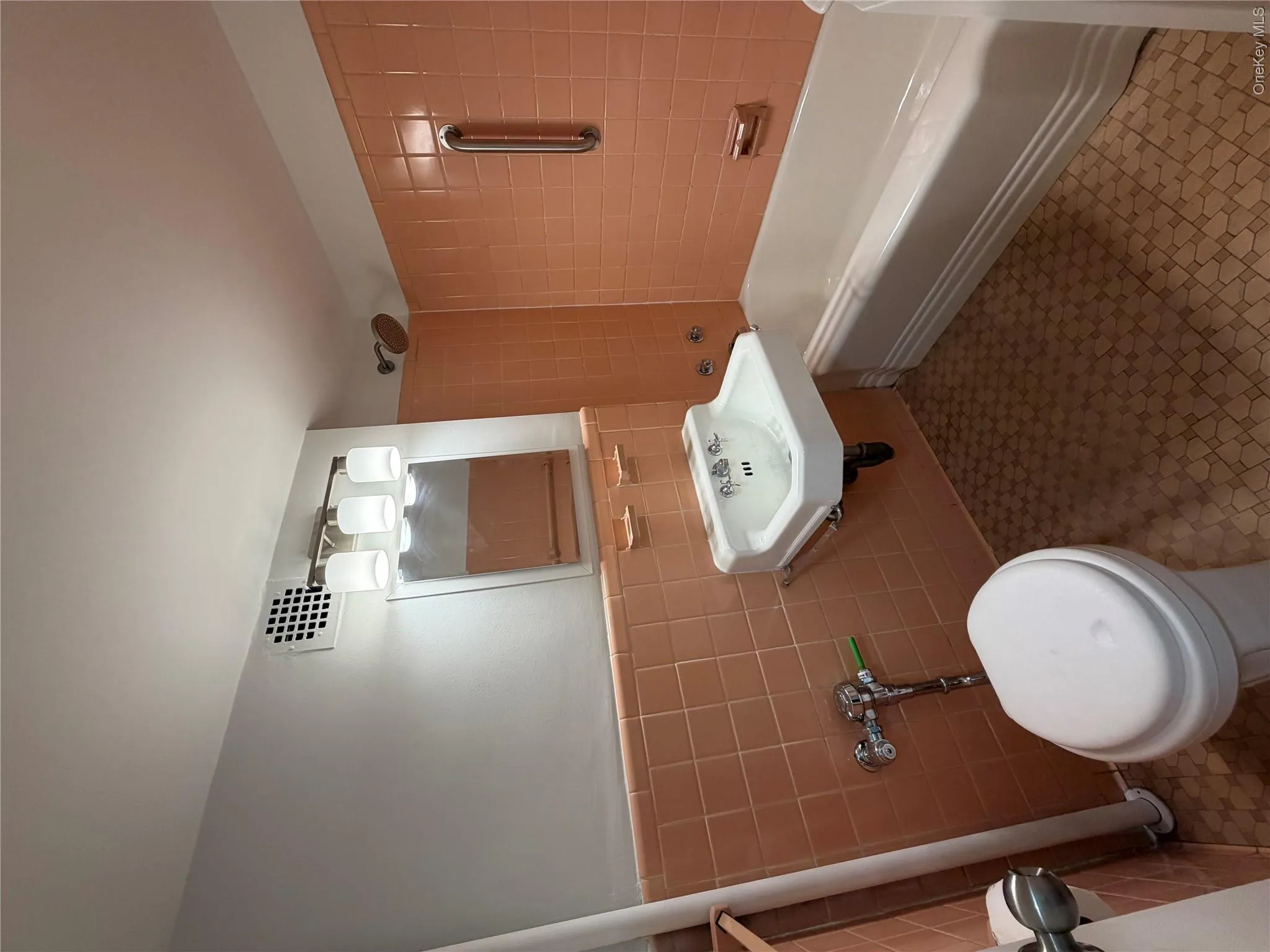 Original Bathroom Original Bathroom