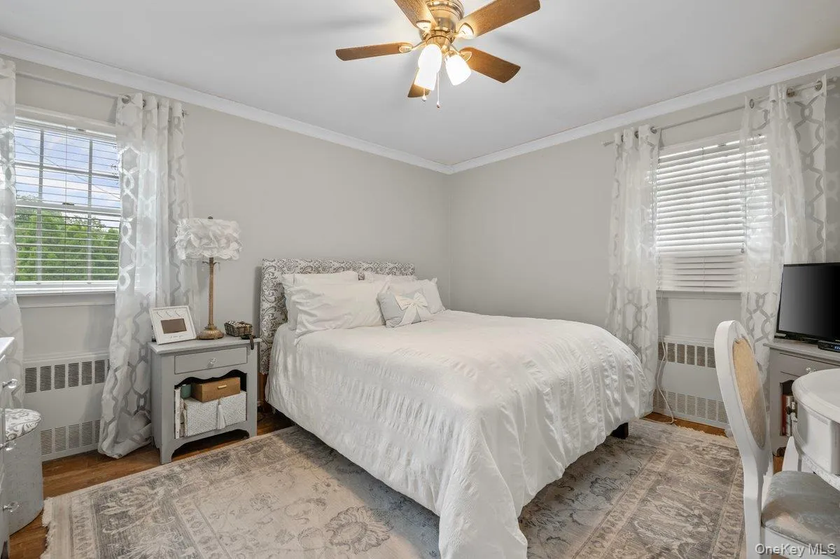 15 Eleanor Road, Oyster Bay, NY, 3 Bedrooms Bedrooms, 7 Rooms Rooms,1 BathroomBathrooms,Residential,For Rent,Eleanor,0,1040110 15 Eleanor Road, Oyster Bay, NY, 3 Bedrooms Bedrooms, 7 Rooms Rooms,1 BathroomBathrooms,Residential,For Rent,Eleanor,0,1040110