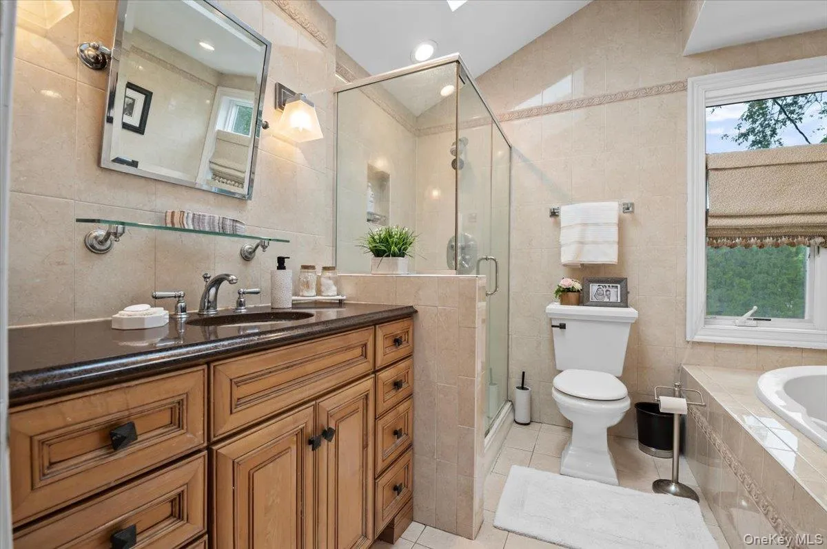15 Eleanor Road, Oyster Bay, NY, 3 Bedrooms Bedrooms, 7 Rooms Rooms,1 BathroomBathrooms,Residential,For Rent,Eleanor,0,1040110 15 Eleanor Road, Oyster Bay, NY, 3 Bedrooms Bedrooms, 7 Rooms Rooms,1 BathroomBathrooms,Residential,For Rent,Eleanor,0,1040110