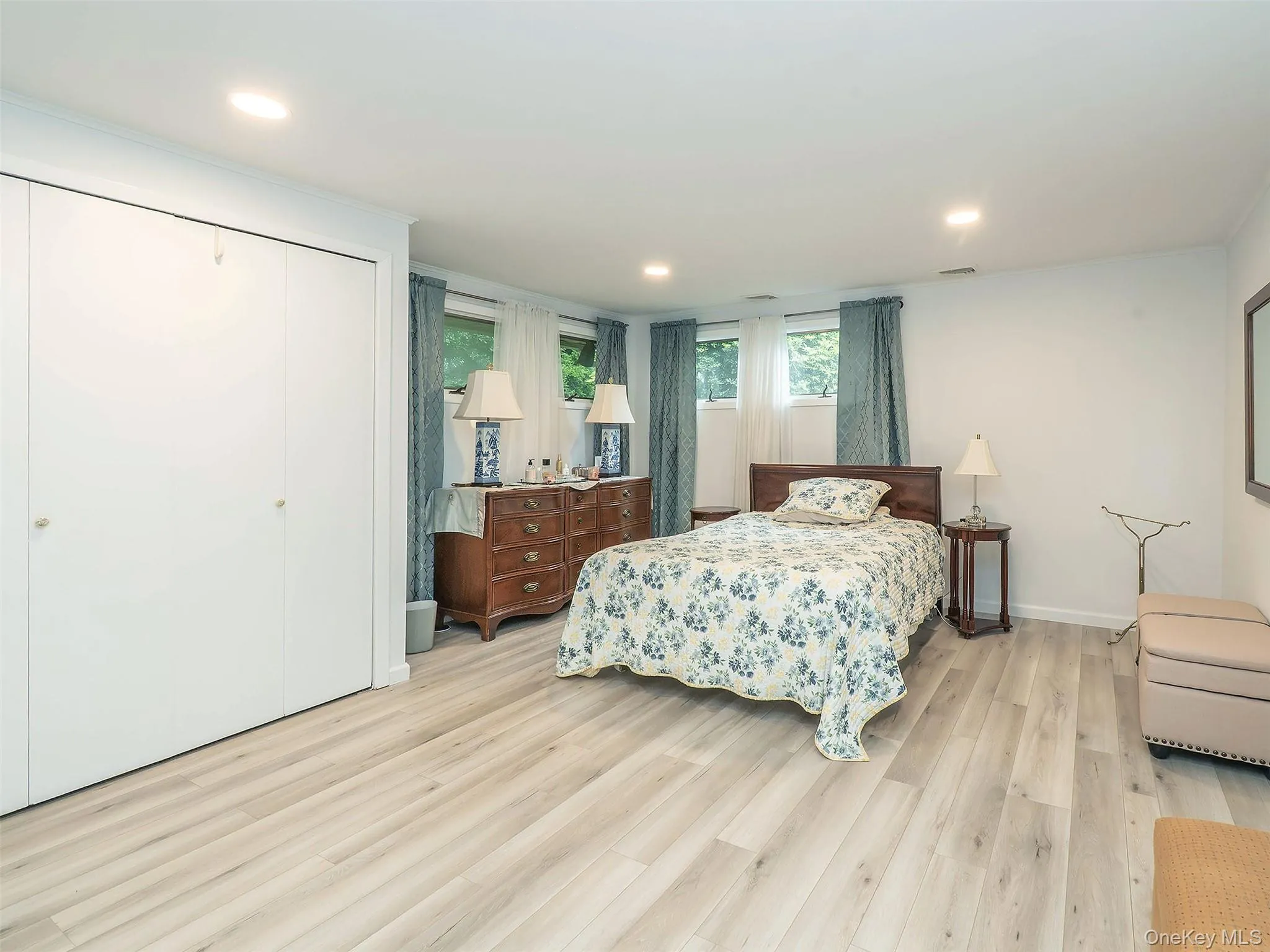 7 Appletree Lane, Glen Cove, NY, 3 Bedrooms Bedrooms, 6 Rooms Rooms,1 BathroomBathrooms,Residential Lease,For Rent,Appletree,0,1040113 7 Appletree Lane, Glen Cove, NY, 3 Bedrooms Bedrooms, 6 Rooms Rooms,1 BathroomBathrooms,Residential Lease,For Rent,Appletree,0,1040113