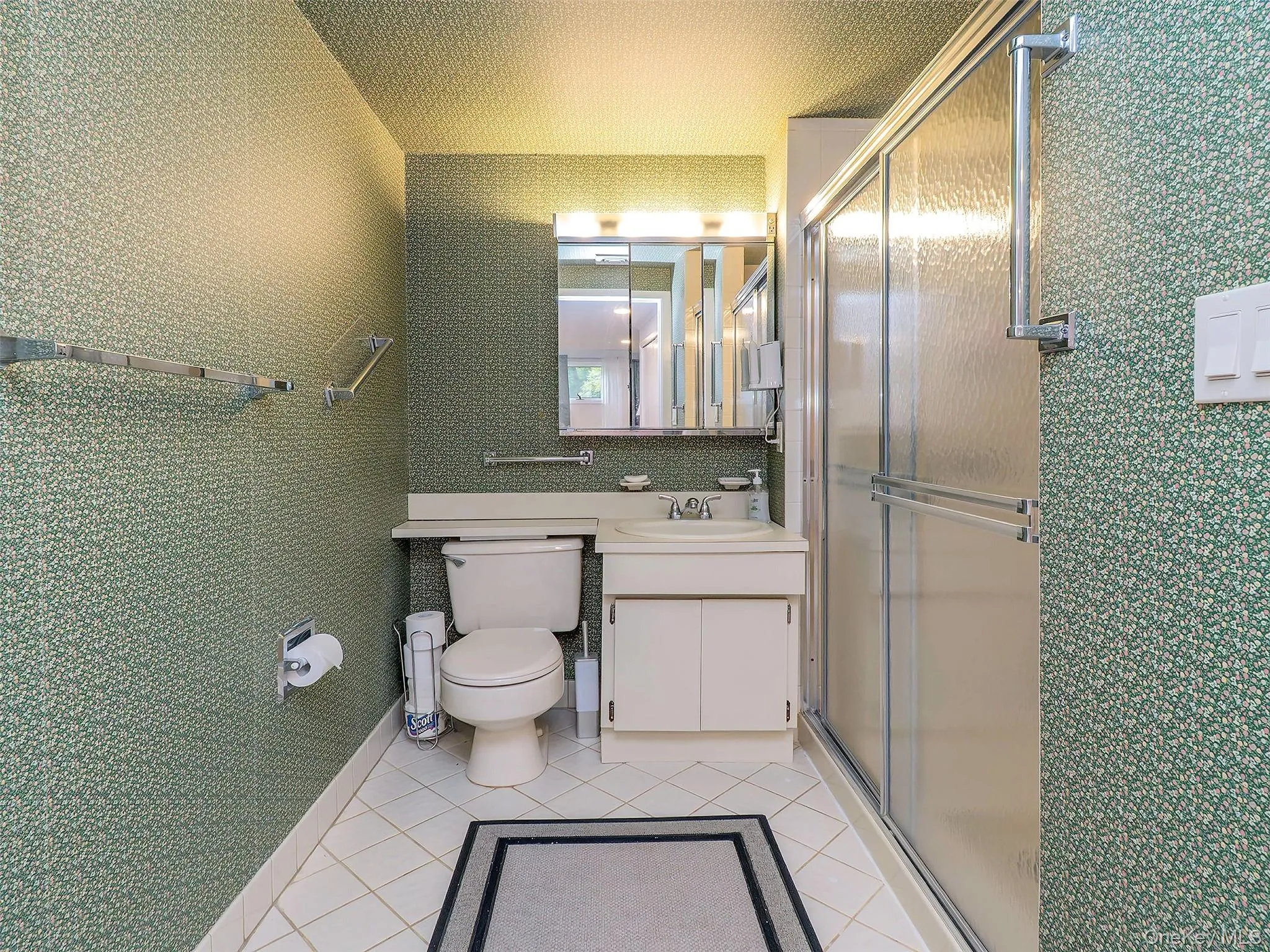 7 Appletree Lane, Glen Cove, NY, 3 Bedrooms Bedrooms, 6 Rooms Rooms,1 BathroomBathrooms,Residential Lease,For Rent,Appletree,0,1040113 7 Appletree Lane, Glen Cove, NY, 3 Bedrooms Bedrooms, 6 Rooms Rooms,1 BathroomBathrooms,Residential Lease,For Rent,Appletree,0,1040113