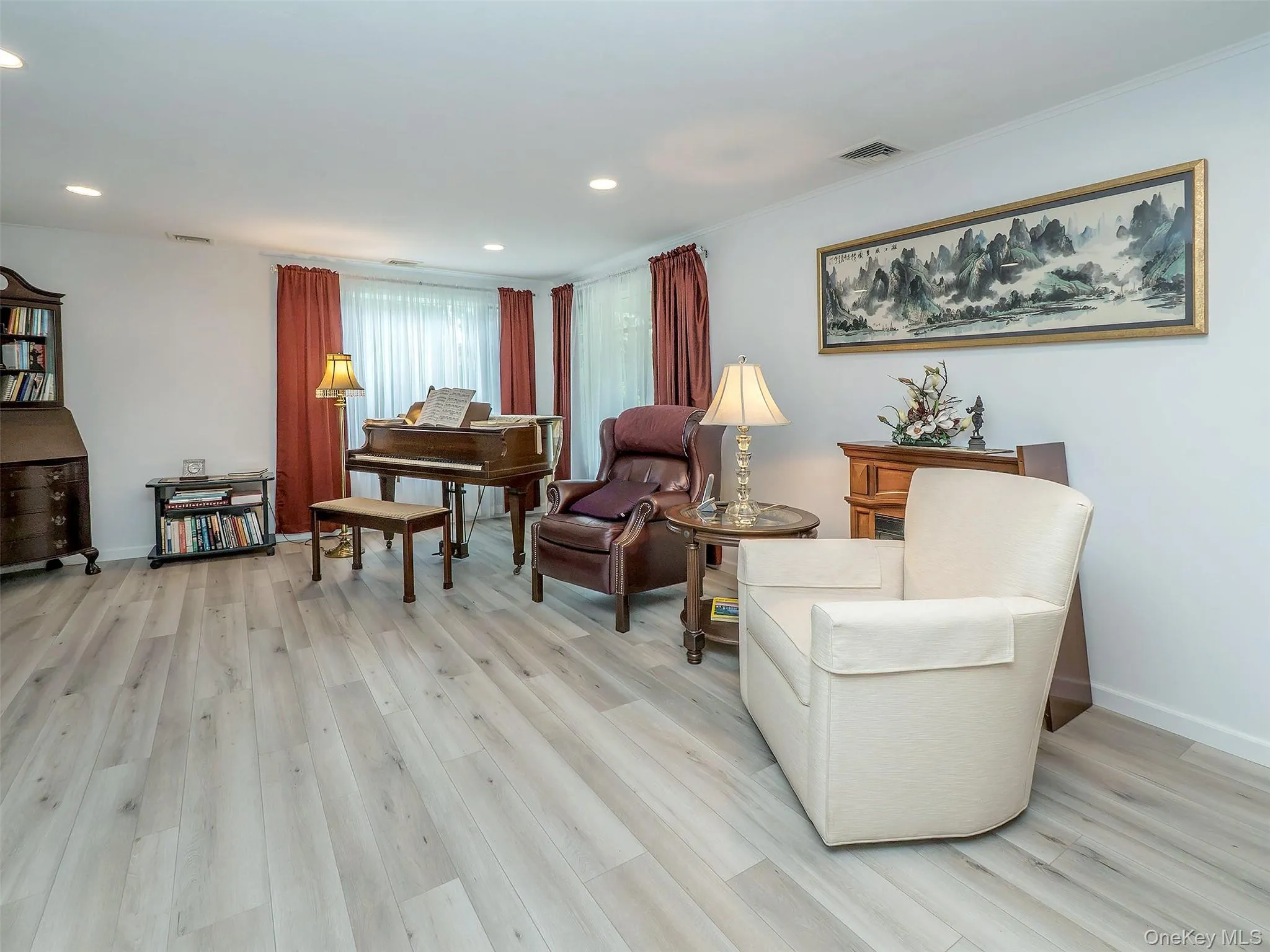 7 Appletree Lane, Glen Cove, NY, 3 Bedrooms Bedrooms, 6 Rooms Rooms,1 BathroomBathrooms,Residential Lease,For Rent,Appletree,0,1040113 7 Appletree Lane, Glen Cove, NY, 3 Bedrooms Bedrooms, 6 Rooms Rooms,1 BathroomBathrooms,Residential Lease,For Rent,Appletree,0,1040113