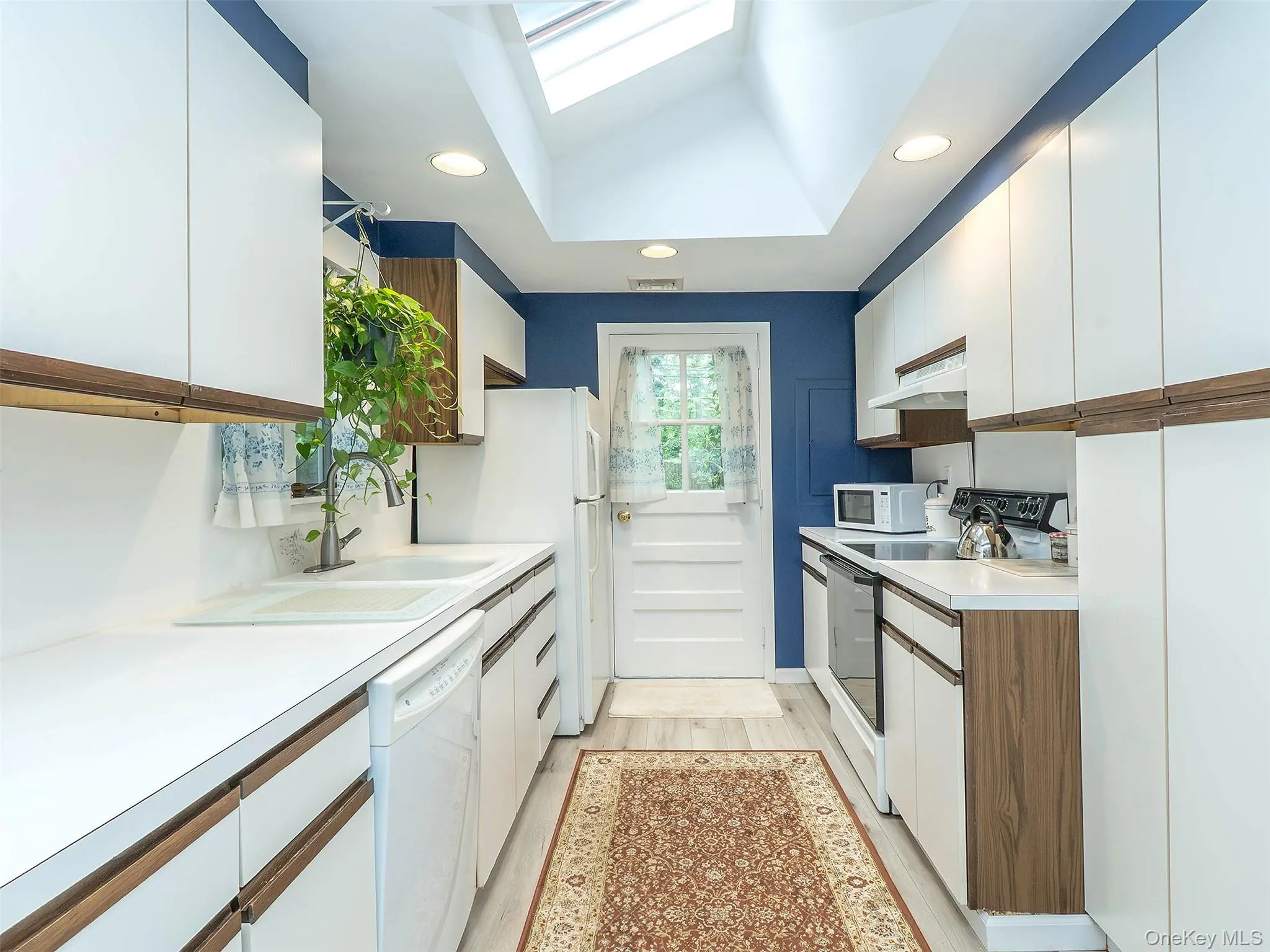7 Appletree Lane, Glen Cove, NY, 3 Bedrooms Bedrooms, 6 Rooms Rooms,1 BathroomBathrooms,Residential Lease,For Rent,Appletree,0,1040113 7 Appletree Lane, Glen Cove, NY, 3 Bedrooms Bedrooms, 6 Rooms Rooms,1 BathroomBathrooms,Residential Lease,For Rent,Appletree,0,1040113