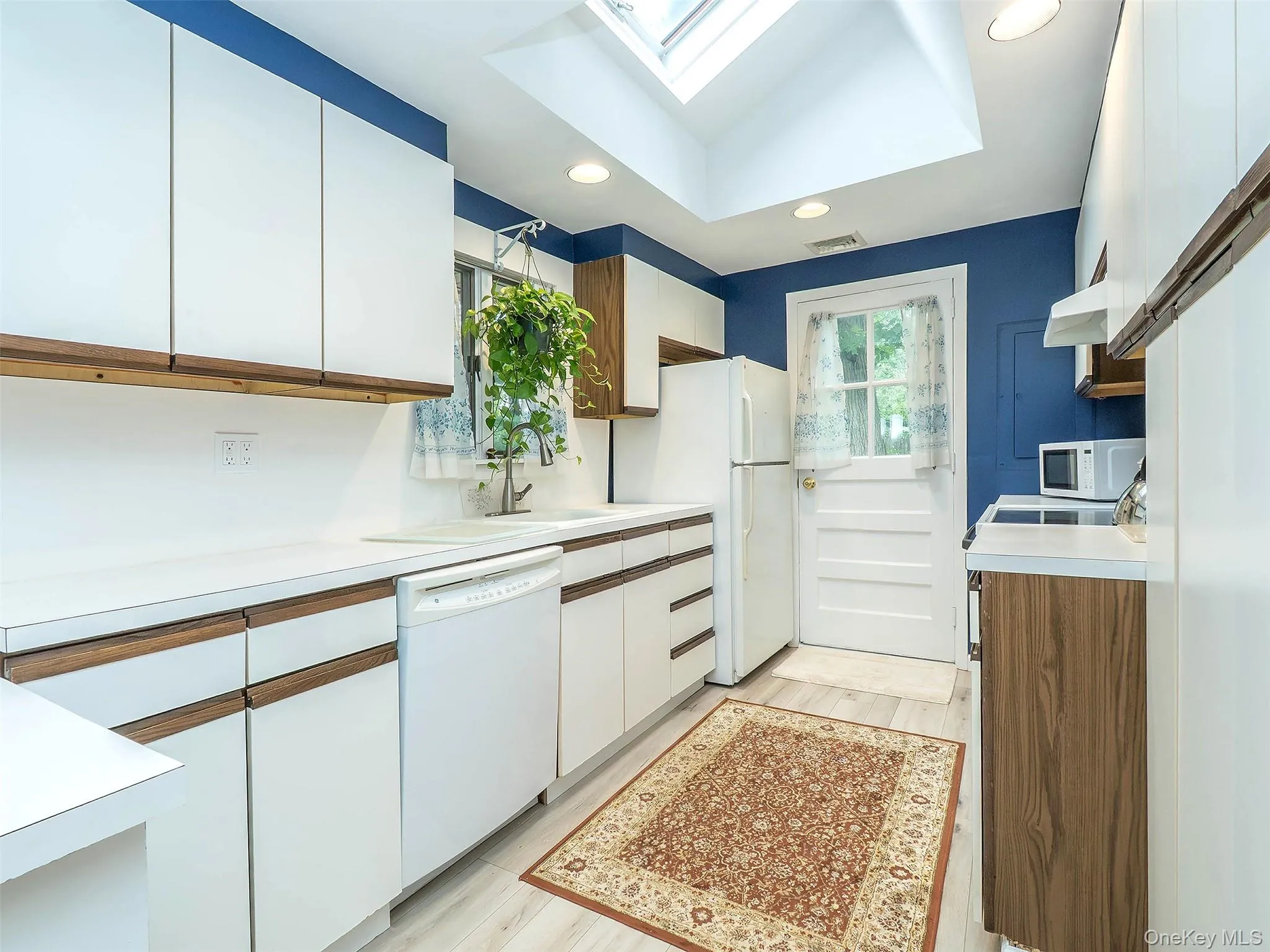 7 Appletree Lane, Glen Cove, NY, 3 Bedrooms Bedrooms, 6 Rooms Rooms,1 BathroomBathrooms,Residential Lease,For Rent,Appletree,0,1040113 7 Appletree Lane, Glen Cove, NY, 3 Bedrooms Bedrooms, 6 Rooms Rooms,1 BathroomBathrooms,Residential Lease,For Rent,Appletree,0,1040113
