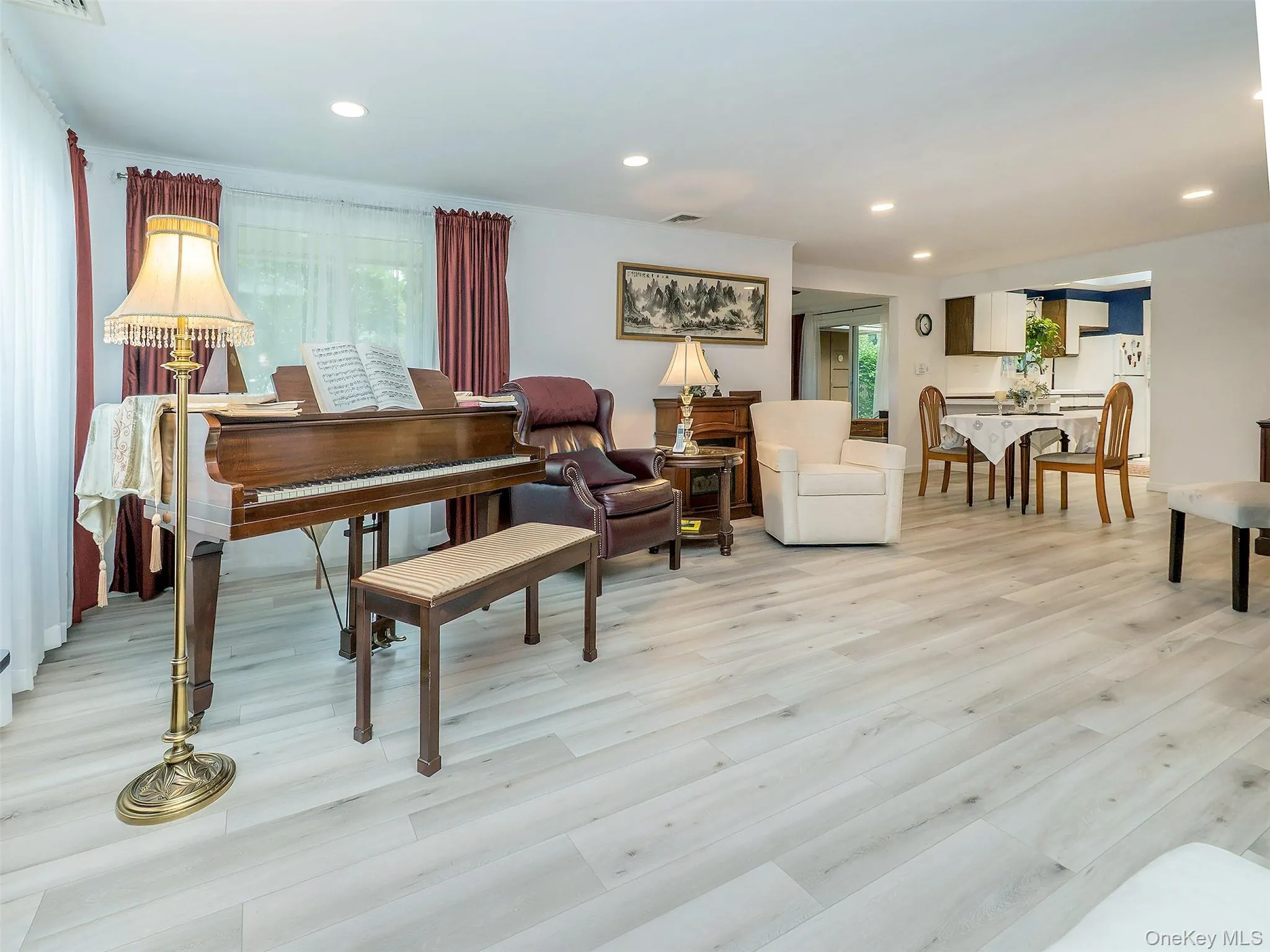 7 Appletree Lane, Glen Cove, NY, 3 Bedrooms Bedrooms, 6 Rooms Rooms,1 BathroomBathrooms,Residential Lease,For Rent,Appletree,0,1040113 7 Appletree Lane, Glen Cove, NY, 3 Bedrooms Bedrooms, 6 Rooms Rooms,1 BathroomBathrooms,Residential Lease,For Rent,Appletree,0,1040113