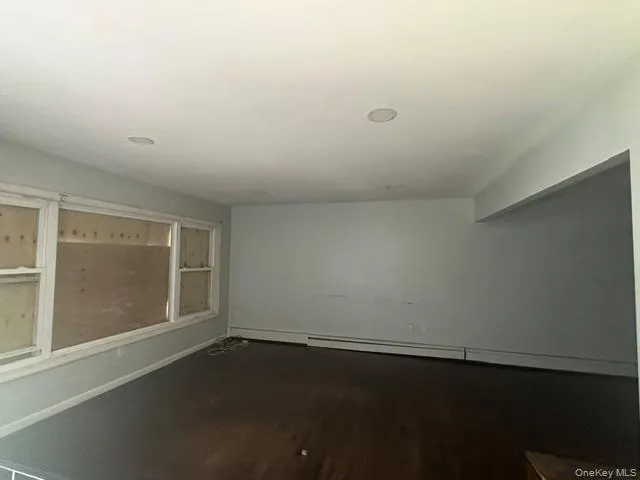 110 Nathalie Avenue, Babylon, NY, 4 Bedrooms Bedrooms, 8 Rooms Rooms,2 BathroomsBathrooms,Residential,For Rent,Nathalie,0,1040114 110 Nathalie Avenue, Babylon, NY, 4 Bedrooms Bedrooms, 8 Rooms Rooms,2 BathroomsBathrooms,Residential,For Rent,Nathalie,0,1040114