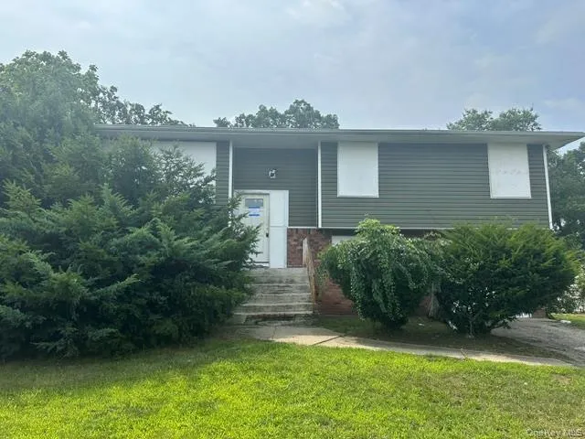 110 Nathalie Avenue, Babylon, NY, 4 Bedrooms Bedrooms, 8 Rooms Rooms,2 BathroomsBathrooms,Residential,For Rent,Nathalie,0,1040114 110 Nathalie Avenue, Babylon, NY, 4 Bedrooms Bedrooms, 8 Rooms Rooms,2 BathroomsBathrooms,Residential,For Rent,Nathalie,0,1040114