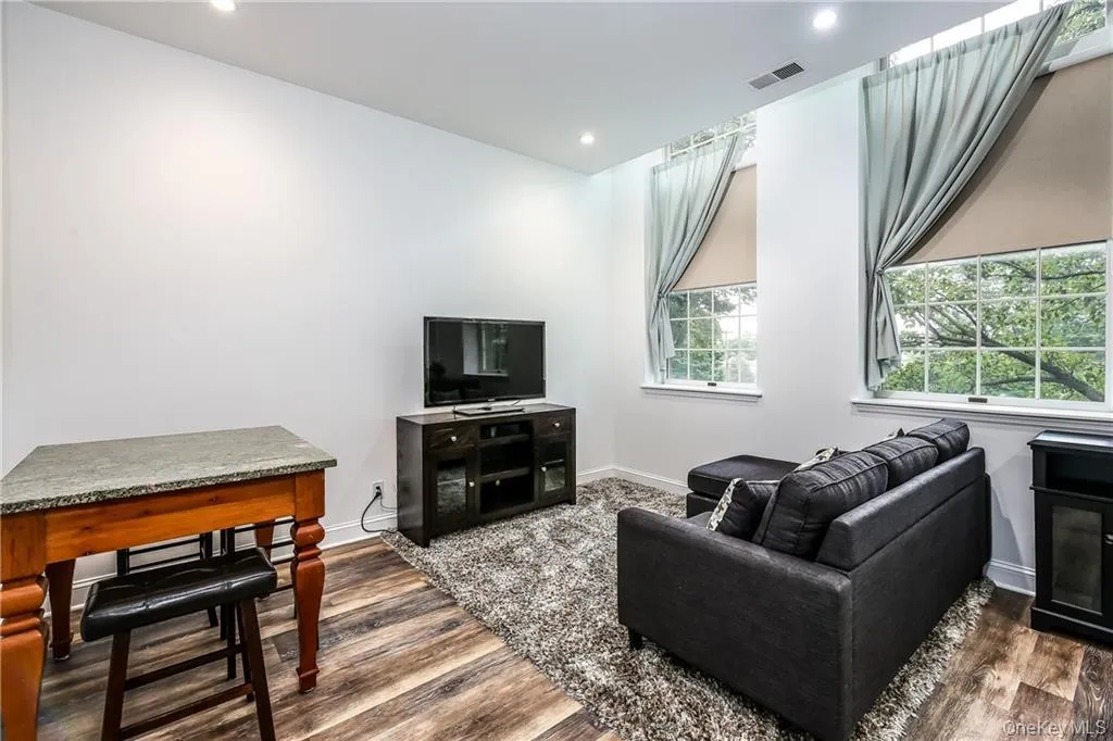 20 Whippoorwill Road, North Castle, NY, 1 Room Rooms,1 BathroomBathrooms,Residential,For Rent,Whippoorwill,0,1040116 20 Whippoorwill Road, North Castle, NY, 1 Room Rooms,1 BathroomBathrooms,Residential,For Rent,Whippoorwill,0,1040116