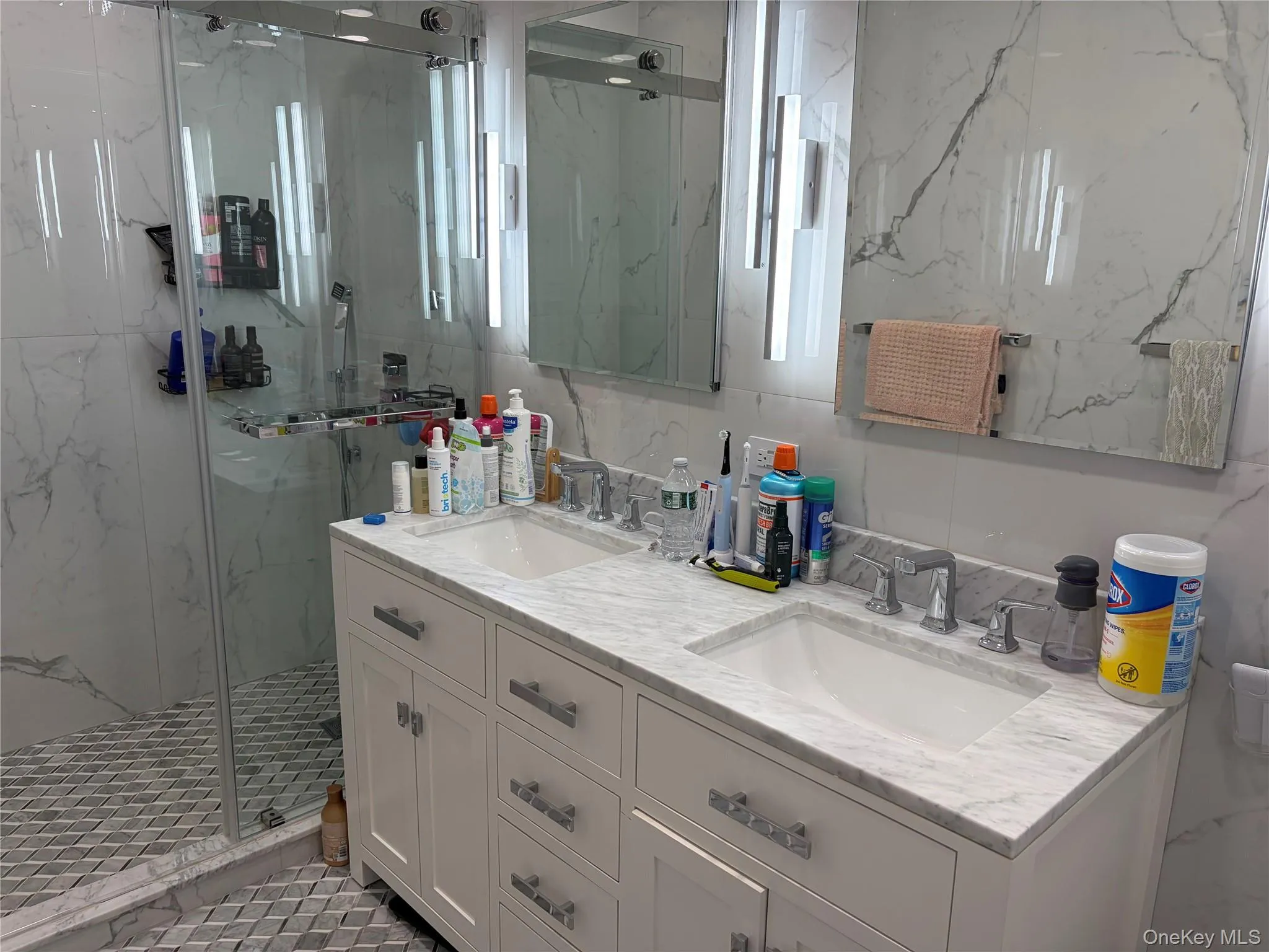 3755 Henry Hudson Parkway, New York, NY, 3 Bedrooms Bedrooms, 5 Rooms Rooms,2 BathroomsBathrooms,Residential Lease,For Rent,Henry Hudson,0,1040117 3755 Henry Hudson Parkway, New York, NY, 3 Bedrooms Bedrooms, 5 Rooms Rooms,2 BathroomsBathrooms,Residential Lease,For Rent,Henry Hudson,0,1040117