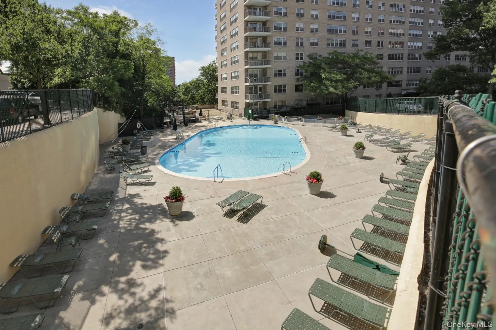 555 Palisade Avenue, New York, NY, 2 Bedrooms Bedrooms, 4 Rooms Rooms,2 BathroomsBathrooms,Residential,For Rent,Palisade,0,1040121 555 Palisade Avenue, New York, NY, 2 Bedrooms Bedrooms, 4 Rooms Rooms,2 BathroomsBathrooms,Residential,For Rent,Palisade,0,1040121