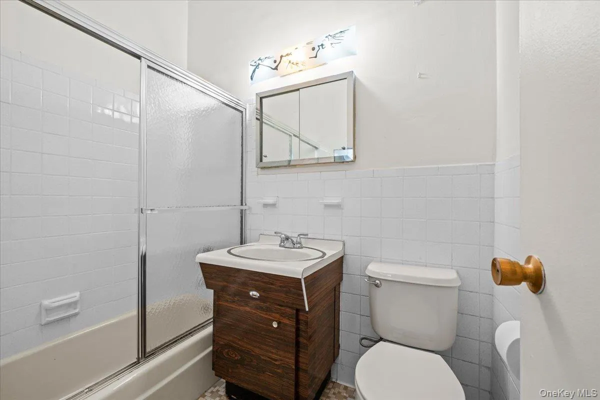 555 Palisade Avenue, New York, NY, 2 Bedrooms Bedrooms, 4 Rooms Rooms,2 BathroomsBathrooms,Residential,For Rent,Palisade,0,1040121 555 Palisade Avenue, New York, NY, 2 Bedrooms Bedrooms, 4 Rooms Rooms,2 BathroomsBathrooms,Residential,For Rent,Palisade,0,1040121