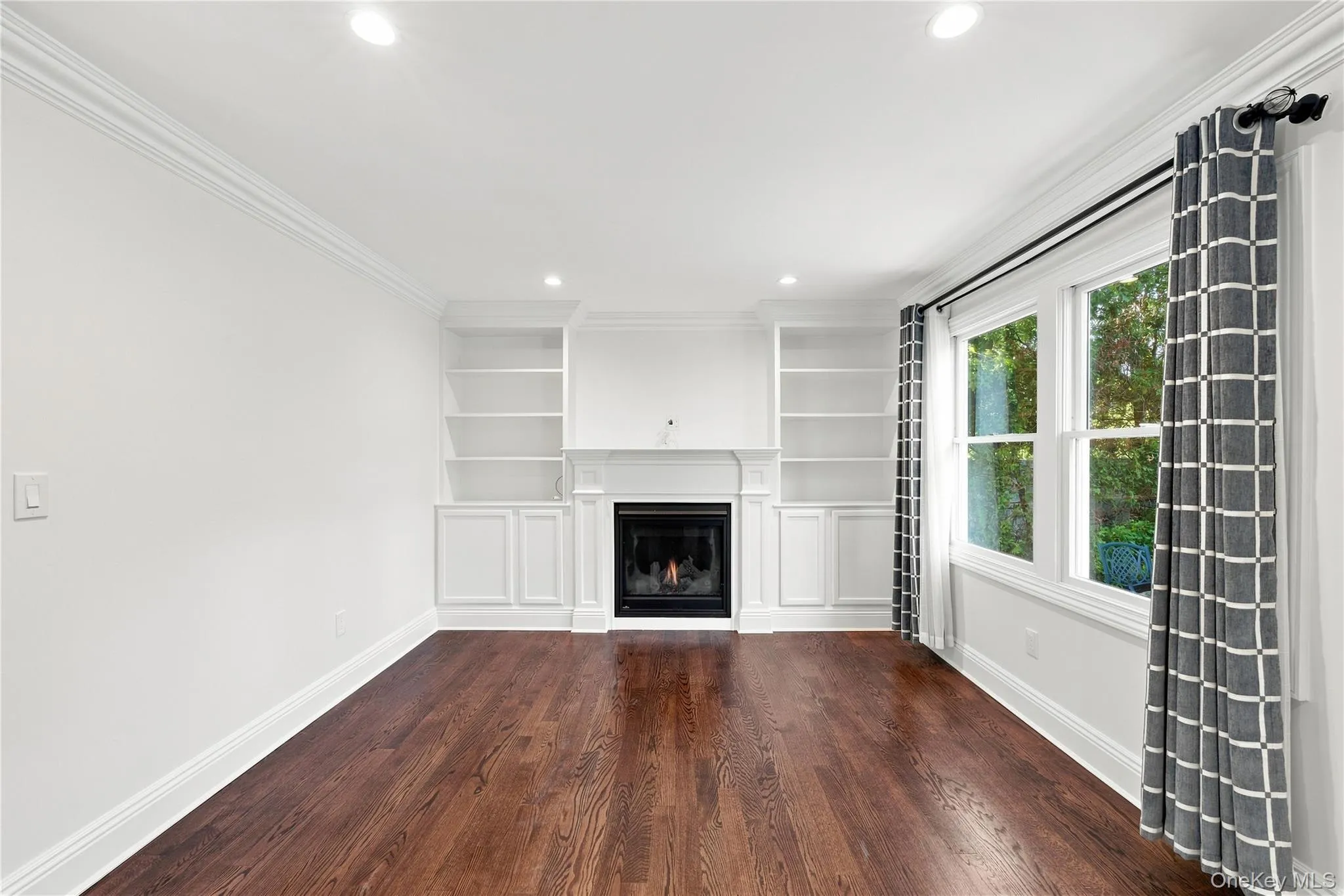 22 Forest Drive, Oyster Bay, NY, 5 Bedrooms Bedrooms, 10 Rooms Rooms,3 BathroomsBathrooms,Residential,For Rent,Forest,0,1040122 22 Forest Drive, Oyster Bay, NY, 5 Bedrooms Bedrooms, 10 Rooms Rooms,3 BathroomsBathrooms,Residential,For Rent,Forest,0,1040122