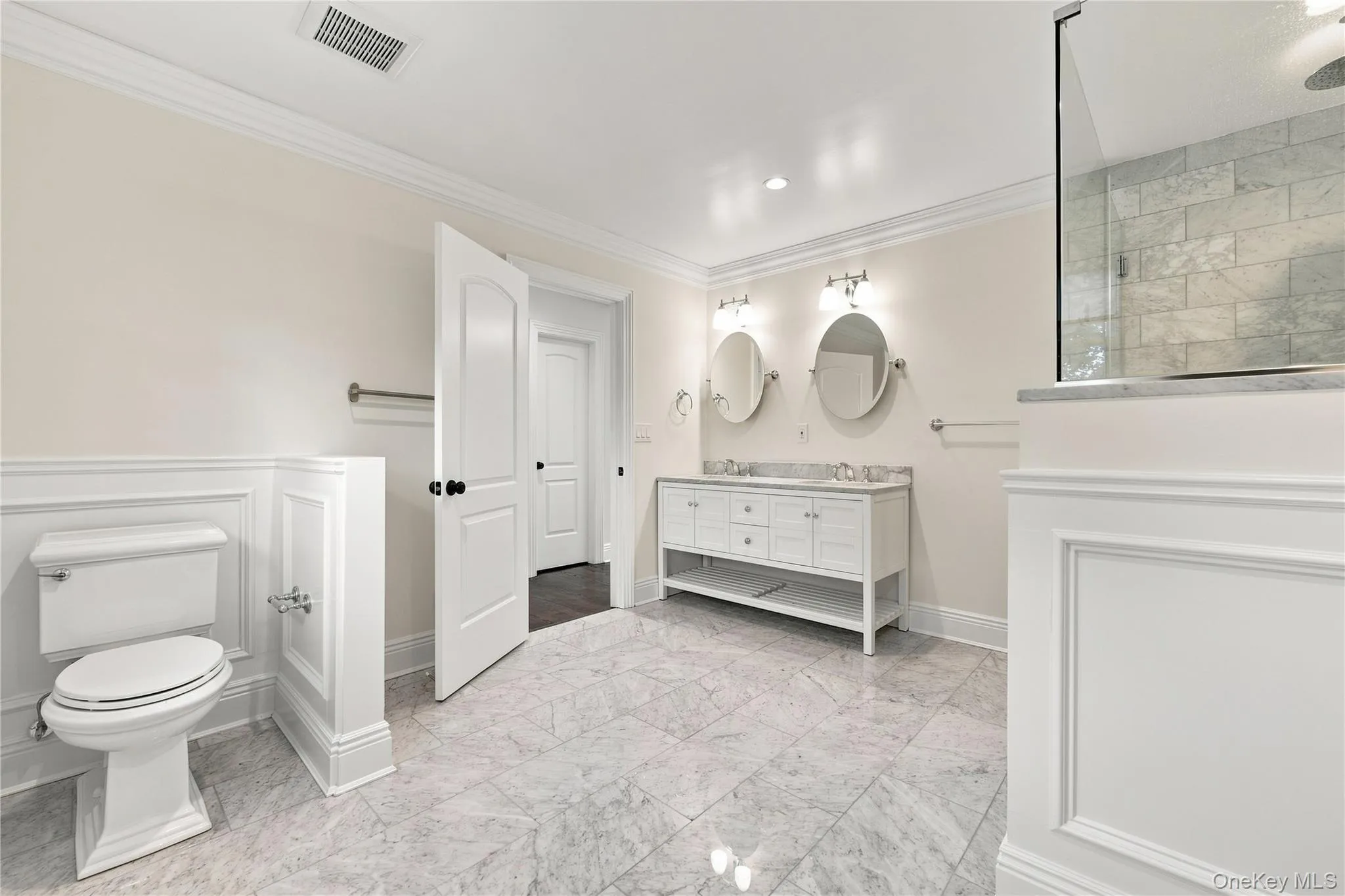 22 Forest Drive, Oyster Bay, NY, 5 Bedrooms Bedrooms, 10 Rooms Rooms,3 BathroomsBathrooms,Residential,For Rent,Forest,0,1040122 22 Forest Drive, Oyster Bay, NY, 5 Bedrooms Bedrooms, 10 Rooms Rooms,3 BathroomsBathrooms,Residential,For Rent,Forest,0,1040122