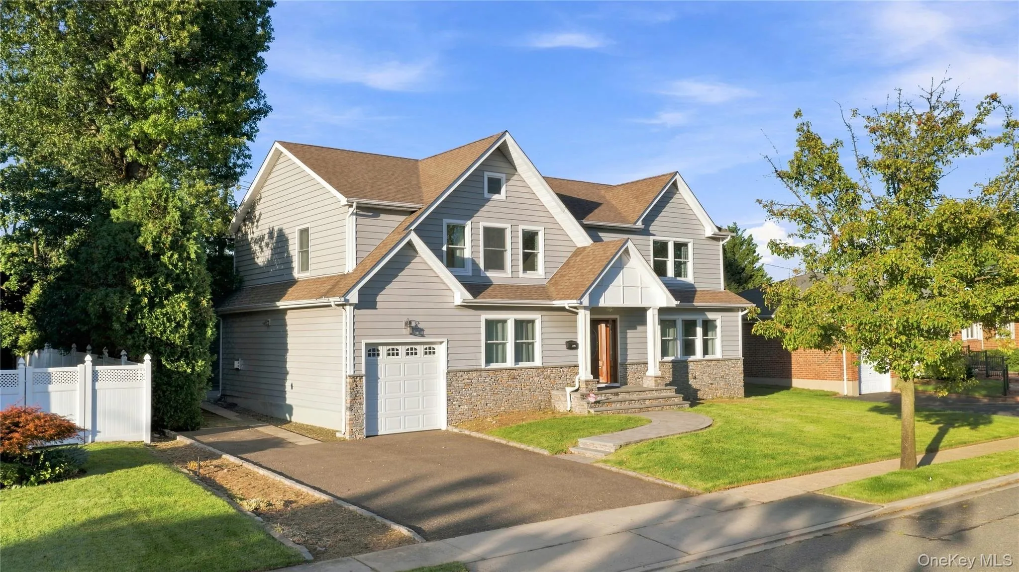 22 Forest Drive, Oyster Bay, NY, 5 Bedrooms Bedrooms, 10 Rooms Rooms,3 BathroomsBathrooms,Residential,For Rent,Forest,0,1040122 22 Forest Drive, Oyster Bay, NY, 5 Bedrooms Bedrooms, 10 Rooms Rooms,3 BathroomsBathrooms,Residential,For Rent,Forest,0,1040122