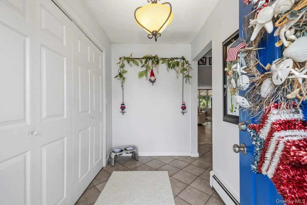27 Wheelbarrow Lane, Hempstead, NY, 4 Bedrooms Bedrooms, 6 Rooms Rooms,2 BathroomsBathrooms,Residential,For Rent,Wheelbarrow,0,1040123 27 Wheelbarrow Lane, Hempstead, NY, 4 Bedrooms Bedrooms, 6 Rooms Rooms,2 BathroomsBathrooms,Residential,For Rent,Wheelbarrow,0,1040123