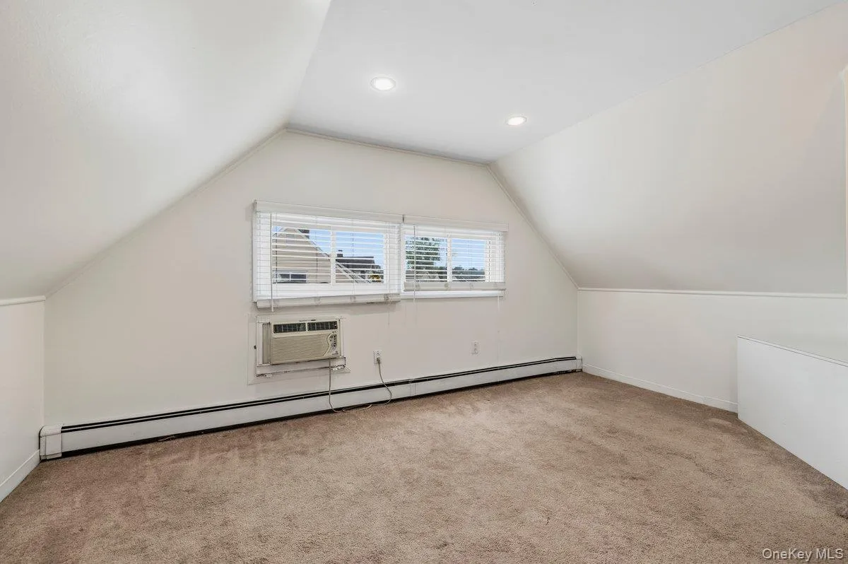 27 Wheelbarrow Lane, Hempstead, NY, 4 Bedrooms Bedrooms, 6 Rooms Rooms,2 BathroomsBathrooms,Residential,For Rent,Wheelbarrow,0,1040123 27 Wheelbarrow Lane, Hempstead, NY, 4 Bedrooms Bedrooms, 6 Rooms Rooms,2 BathroomsBathrooms,Residential,For Rent,Wheelbarrow,0,1040123
