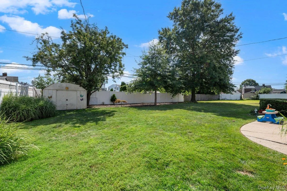27 Wheelbarrow Lane, Hempstead, NY, 4 Bedrooms Bedrooms, 6 Rooms Rooms,2 BathroomsBathrooms,Residential,For Rent,Wheelbarrow,0,1040123 27 Wheelbarrow Lane, Hempstead, NY, 4 Bedrooms Bedrooms, 6 Rooms Rooms,2 BathroomsBathrooms,Residential,For Rent,Wheelbarrow,0,1040123